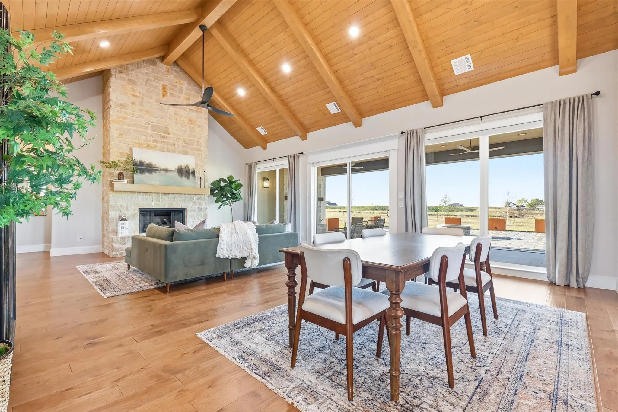Single Family Residence For Sale in Ellis County , 122 Ozro Road, Maypearl, Texas 76084, 4 Bedroom, 3 Bathroom, 3 Garage spaces, 3,507 Sqft, built in 2023, New Construction - Complete, mls#21126789, Real Estate Agent in Maypearl, Homes For Sale in Ellis county, Homes For Sale in Maypearl, Realtor in Maypearl Texas, Real Estate Brokerage Independent Realty Texas, Luminita Cordes Realtor