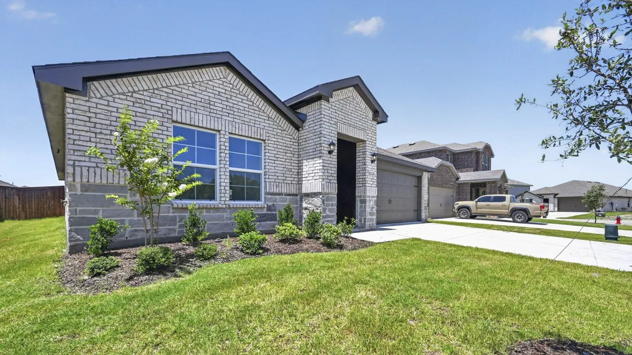 Single Family Residence For Sale in Denton County , 4114 Thistle Drive, Sanger, Texas 76266, 4 Bedroom, 2 Bathroom, 2 Garage spaces, 2,107 Sqft, built in 2026, New Construction - Incomplete, mls#21128836, Real Estate Agent in Sanger, Homes For Sale in Denton county, Homes For Sale in Sanger, Realtor in Sanger Texas, Real Estate Brokerage Independent Realty Texas, Luminita Cordes Realtor