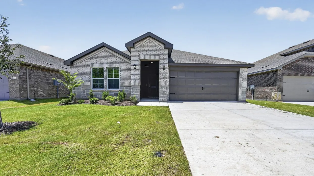 Single Family Residence For Sale in Denton County , 4114 Thistle Drive, Sanger, Texas 76266, 4 Bedroom, 2 Bathroom, 2 Garage spaces, 2,107 Sqft, built in 2026, New Construction - Incomplete, mls#21128836, Real Estate Agent in Sanger, Homes For Sale in Denton county, Homes For Sale in Sanger, Realtor in Sanger Texas, Real Estate Brokerage Independent Realty Texas, Luminita Cordes Realtor