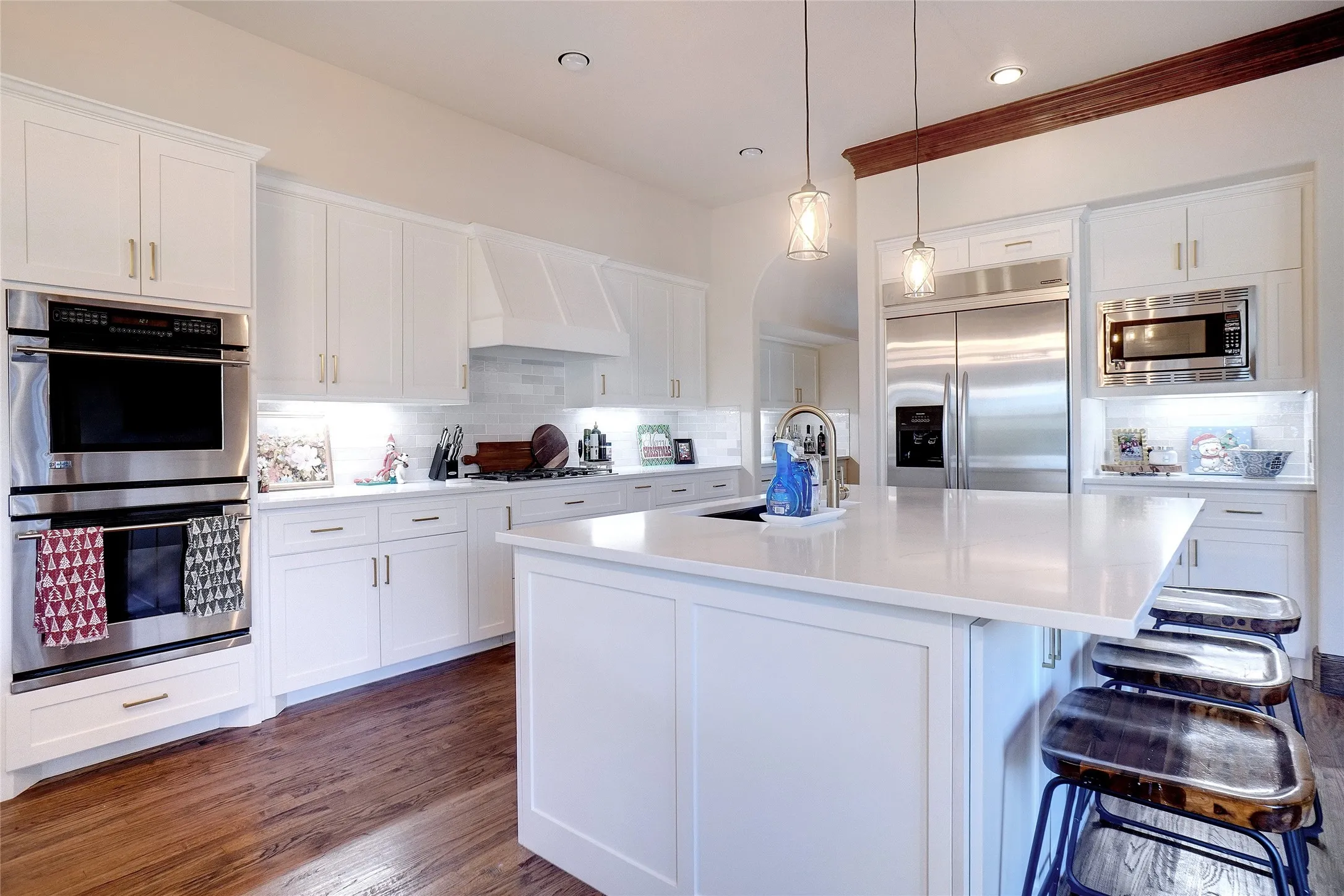Single Family Residence For Sale in Denton County , 3333 Clubview Drive, Denton, Texas 76226, 4 Bedroom, 4 Bathroom, 3 Garage spaces, 3,530 Sqft, built in 2005, mls#21128838, Real Estate Agent in Denton, Homes For Sale in Denton county, Homes For Sale in Denton, Realtor in Denton Texas, Real Estate Brokerage Independent Realty Texas, Luminita Cordes Realtor