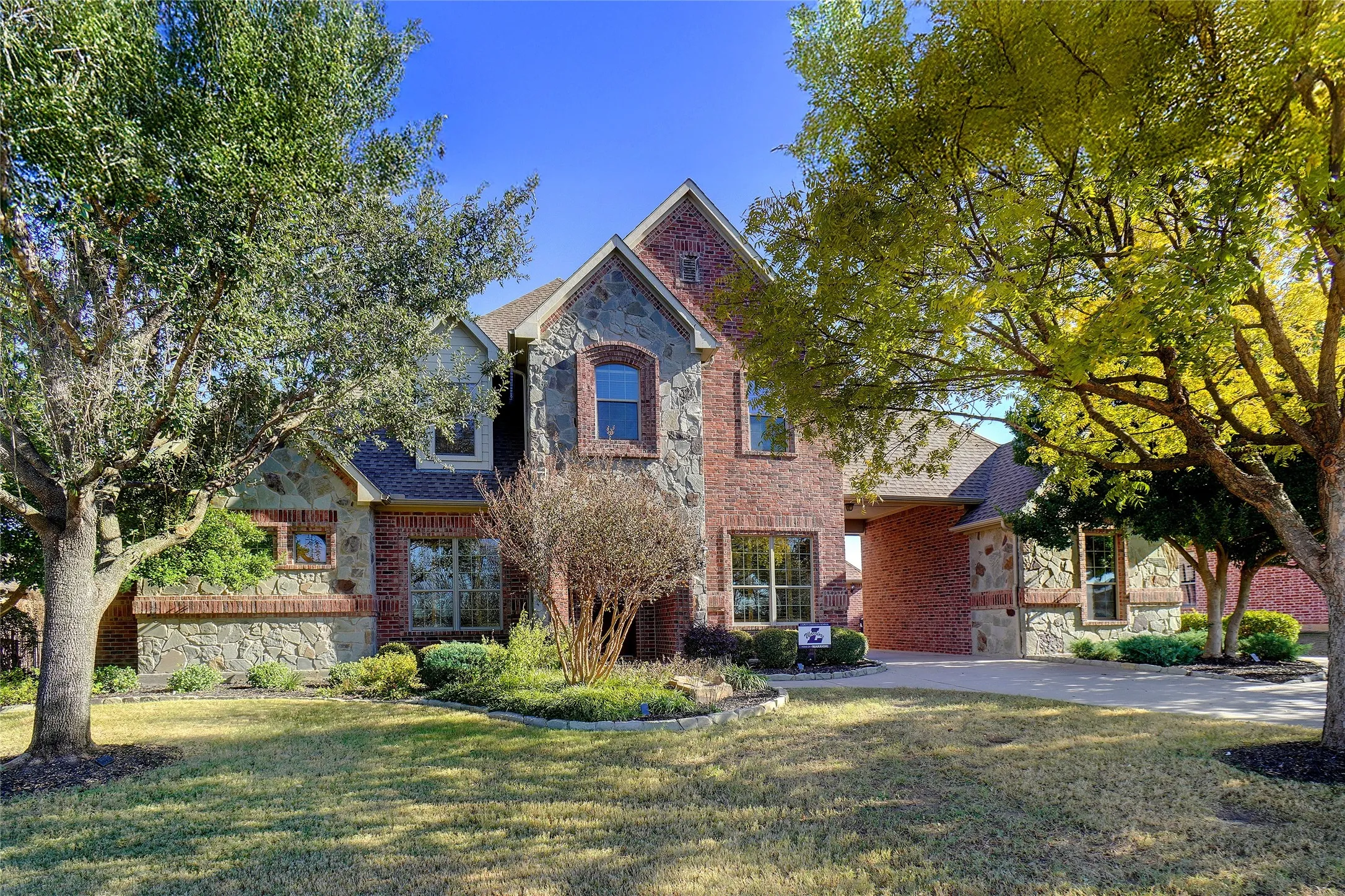 Single Family Residence For Sale in Denton County , 3333 Clubview Drive, Denton, Texas 76226, 4 Bedroom, 4 Bathroom, 3 Garage spaces, 3,530 Sqft, built in 2005, mls#21128838, Real Estate Agent in Denton, Homes For Sale in Denton county, Homes For Sale in Denton, Realtor in Denton Texas, Real Estate Brokerage Independent Realty Texas, Luminita Cordes Realtor