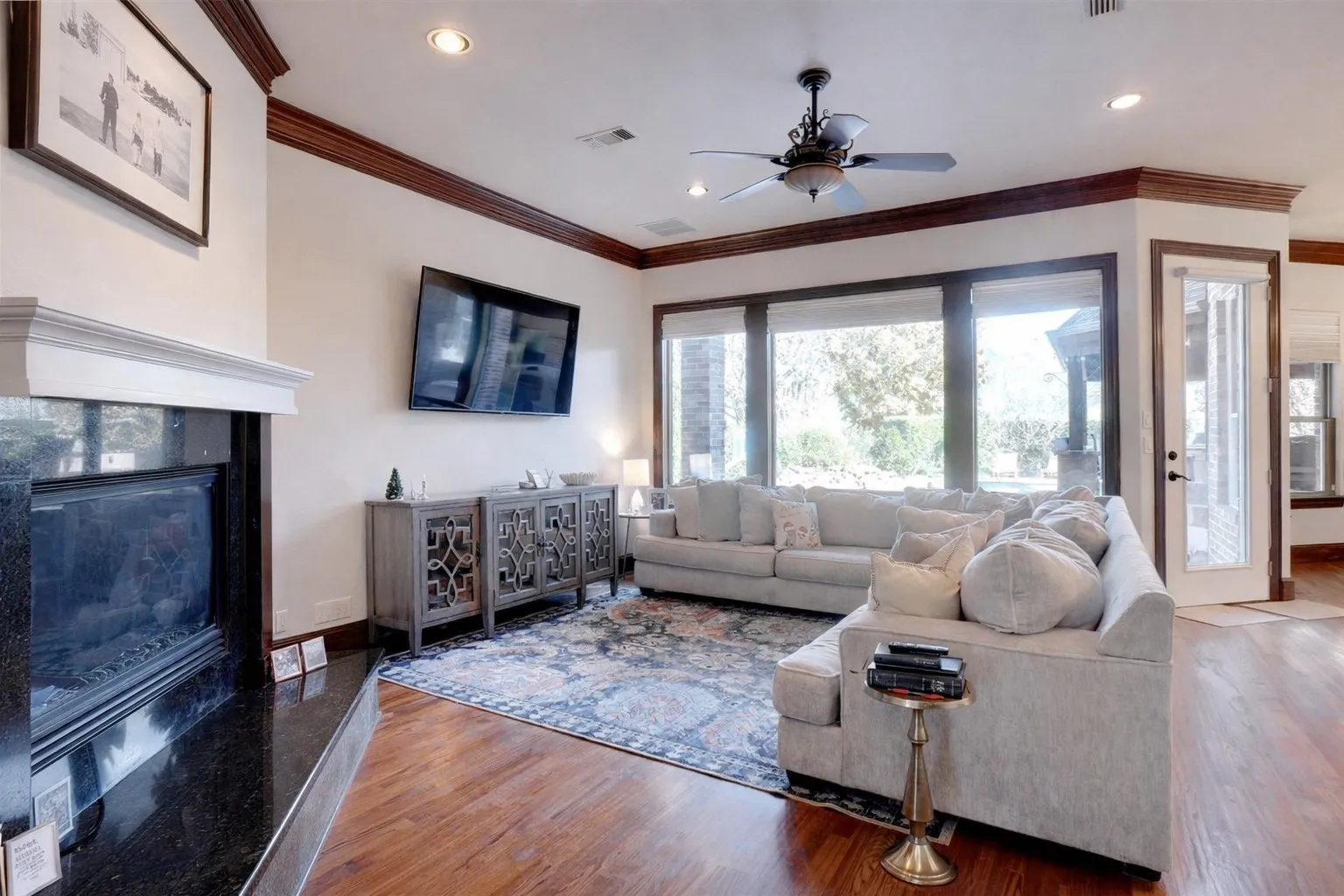 Single Family Residence For Sale in Denton County , 3333 Clubview Drive, Denton, Texas 76226, 4 Bedroom, 4 Bathroom, 3 Garage spaces, 3,530 Sqft, built in 2005, mls#21128838, Real Estate Agent in Denton, Homes For Sale in Denton county, Homes For Sale in Denton, Realtor in Denton Texas, Real Estate Brokerage Independent Realty Texas, Luminita Cordes Realtor