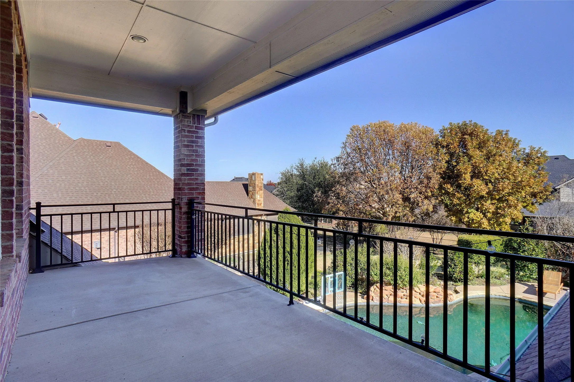 Single Family Residence For Sale in Denton County , 3333 Clubview Drive, Denton, Texas 76226, 4 Bedroom, 4 Bathroom, 3 Garage spaces, 3,530 Sqft, built in 2005, mls#21128838, Real Estate Agent in Denton, Homes For Sale in Denton county, Homes For Sale in Denton, Realtor in Denton Texas, Real Estate Brokerage Independent Realty Texas, Luminita Cordes Realtor
