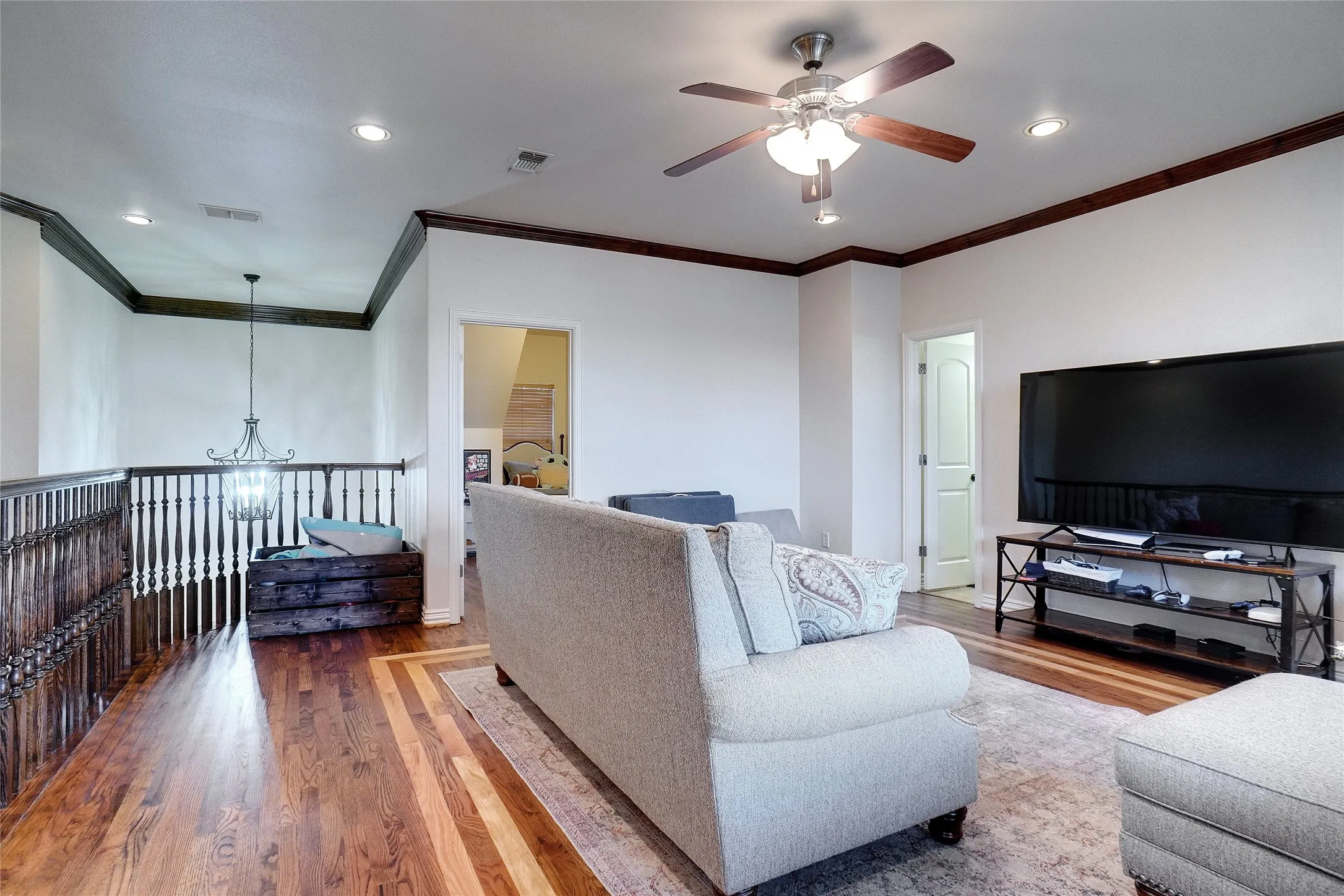 Single Family Residence For Sale in Denton County , 3333 Clubview Drive, Denton, Texas 76226, 4 Bedroom, 4 Bathroom, 3 Garage spaces, 3,530 Sqft, built in 2005, mls#21128838, Real Estate Agent in Denton, Homes For Sale in Denton county, Homes For Sale in Denton, Realtor in Denton Texas, Real Estate Brokerage Independent Realty Texas, Luminita Cordes Realtor