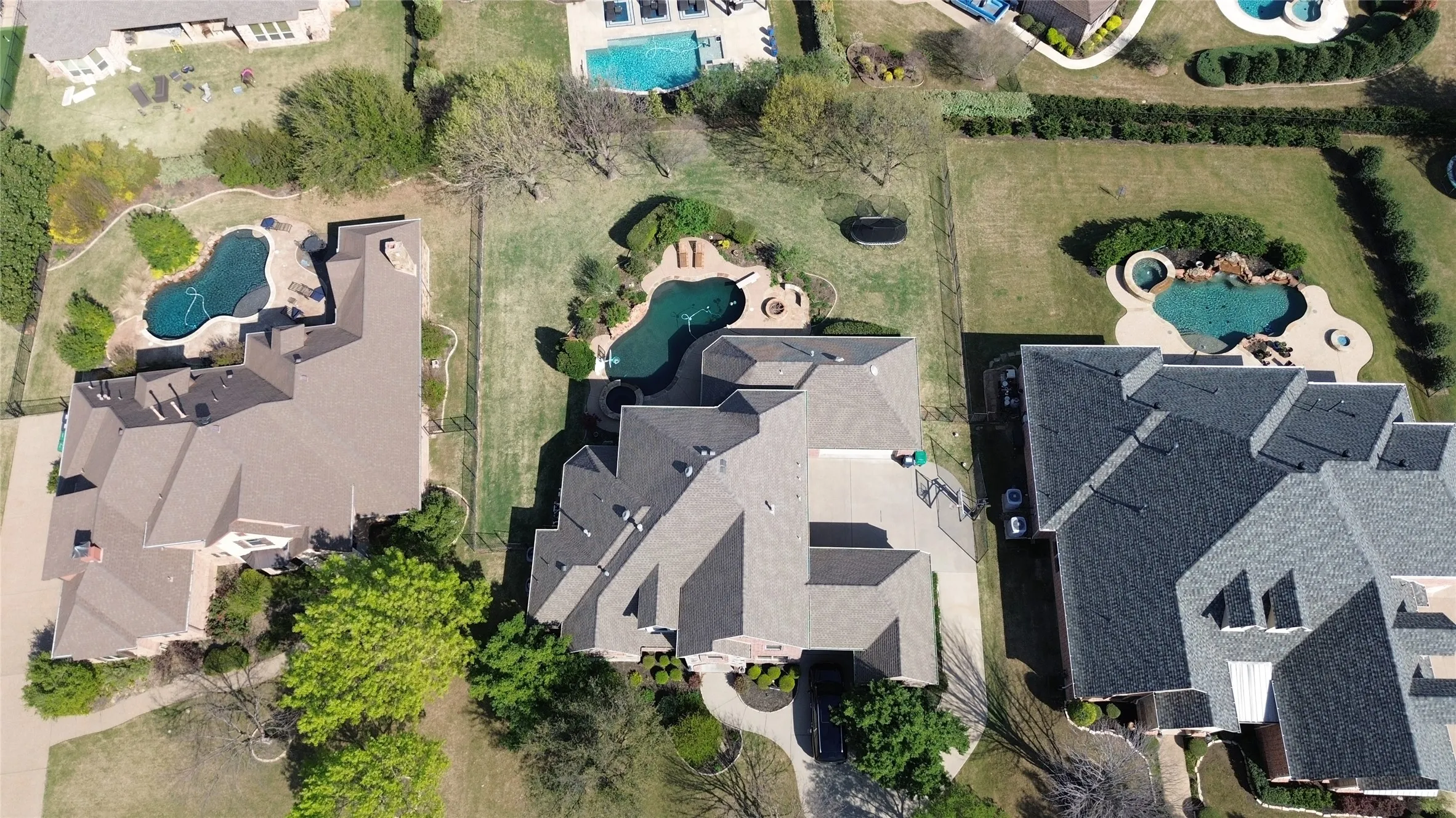 Single Family Residence For Sale in Denton County , 3333 Clubview Drive, Denton, Texas 76226, 4 Bedroom, 4 Bathroom, 3 Garage spaces, 3,530 Sqft, built in 2005, mls#21128838, Real Estate Agent in Denton, Homes For Sale in Denton county, Homes For Sale in Denton, Realtor in Denton Texas, Real Estate Brokerage Independent Realty Texas, Luminita Cordes Realtor