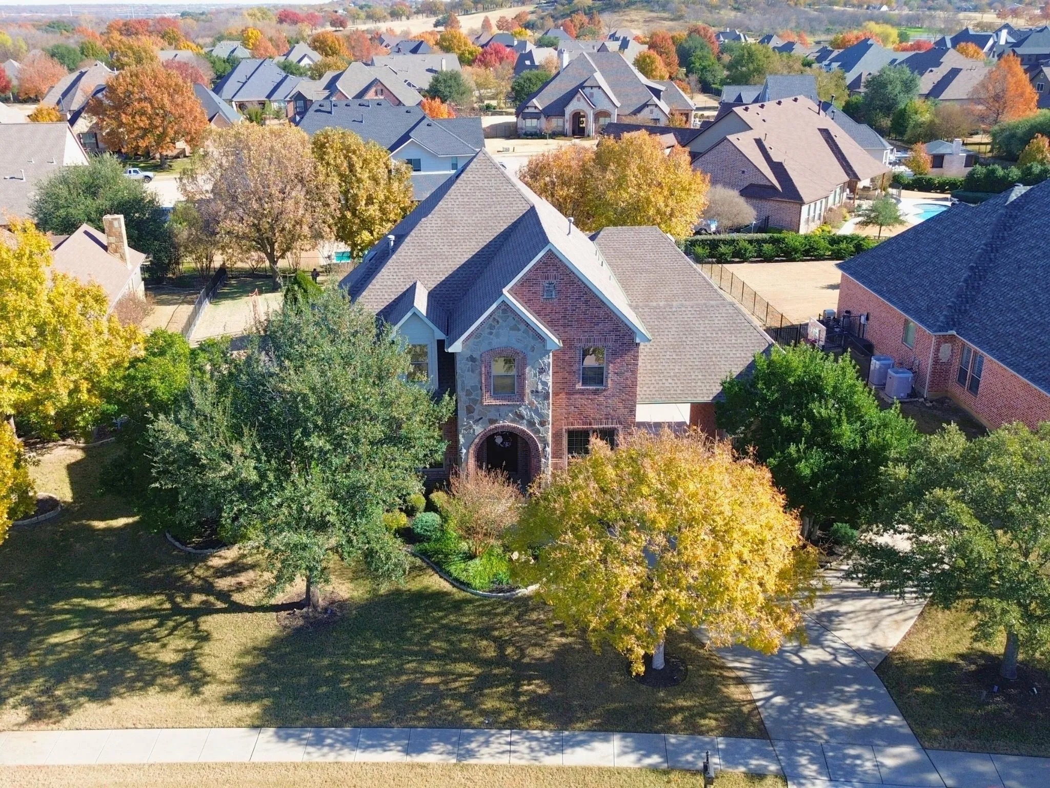 Single Family Residence For Sale in Denton County , 3333 Clubview Drive, Denton, Texas 76226, 4 Bedroom, 4 Bathroom, 3 Garage spaces, 3,530 Sqft, built in 2005, mls#21128838, Real Estate Agent in Denton, Homes For Sale in Denton county, Homes For Sale in Denton, Realtor in Denton Texas, Real Estate Brokerage Independent Realty Texas, Luminita Cordes Realtor