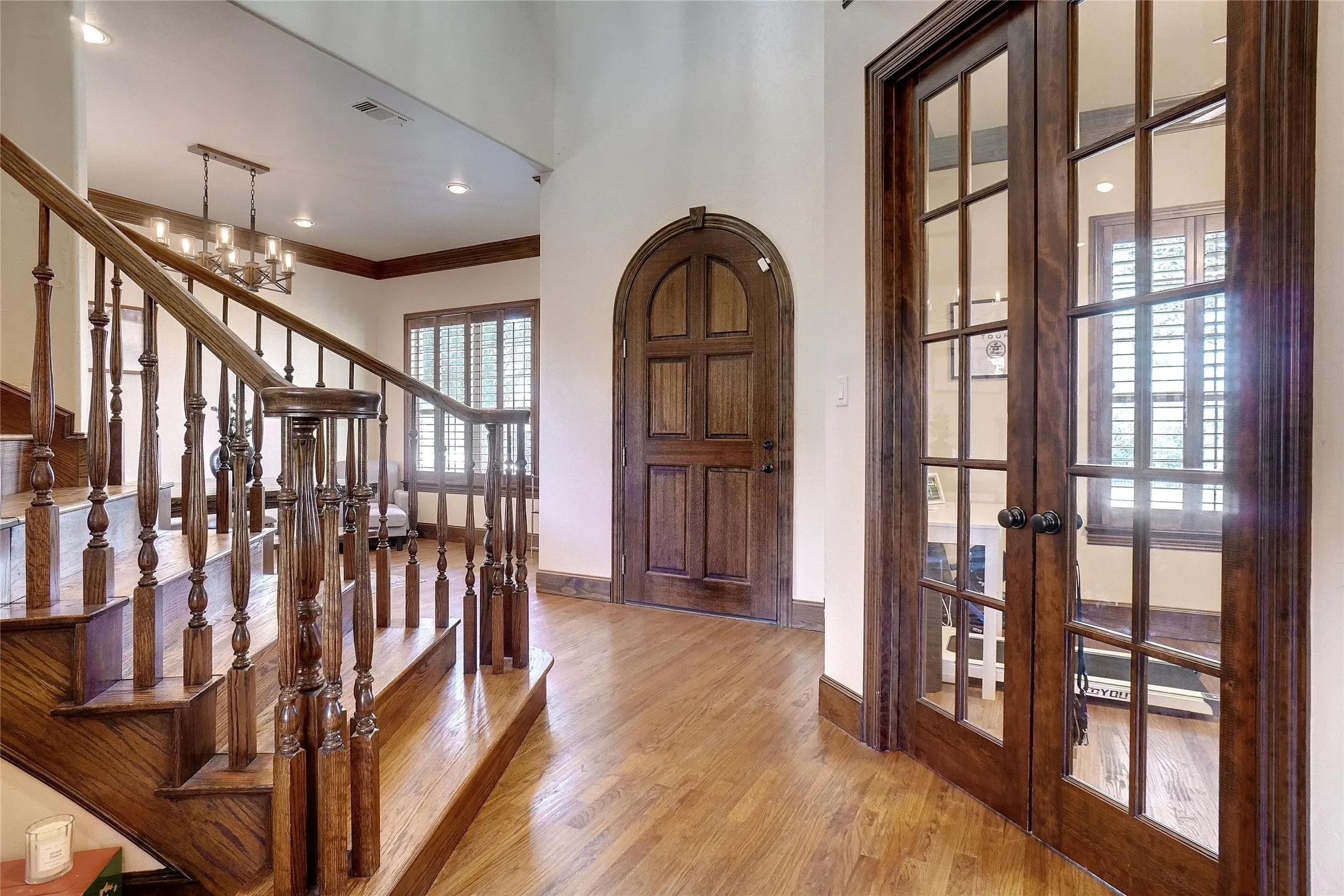 Single Family Residence For Sale in Denton County , 3333 Clubview Drive, Denton, Texas 76226, 4 Bedroom, 4 Bathroom, 3 Garage spaces, 3,530 Sqft, built in 2005, mls#21128838, Real Estate Agent in Denton, Homes For Sale in Denton county, Homes For Sale in Denton, Realtor in Denton Texas, Real Estate Brokerage Independent Realty Texas, Luminita Cordes Realtor