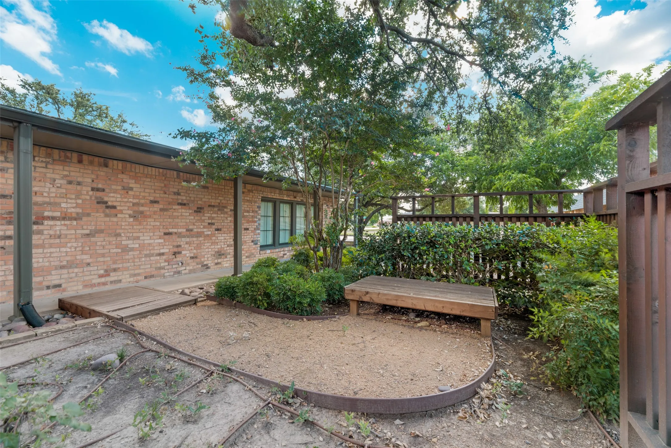 Office For Sale in Dallas County , 726 Dalworth Street, Grand Prairie, Texas 75050, 0, 0, Garage spaces, 0 Sqft, built in 1982, Preowned, mls#21128864, Real Estate Agent in Grand Prairie, Homes For Sale in Dallas county, Homes For Sale in Grand Prairie, Realtor in Grand Prairie Texas, Real Estate Brokerage Independent Realty Texas, Luminita Cordes Realtor