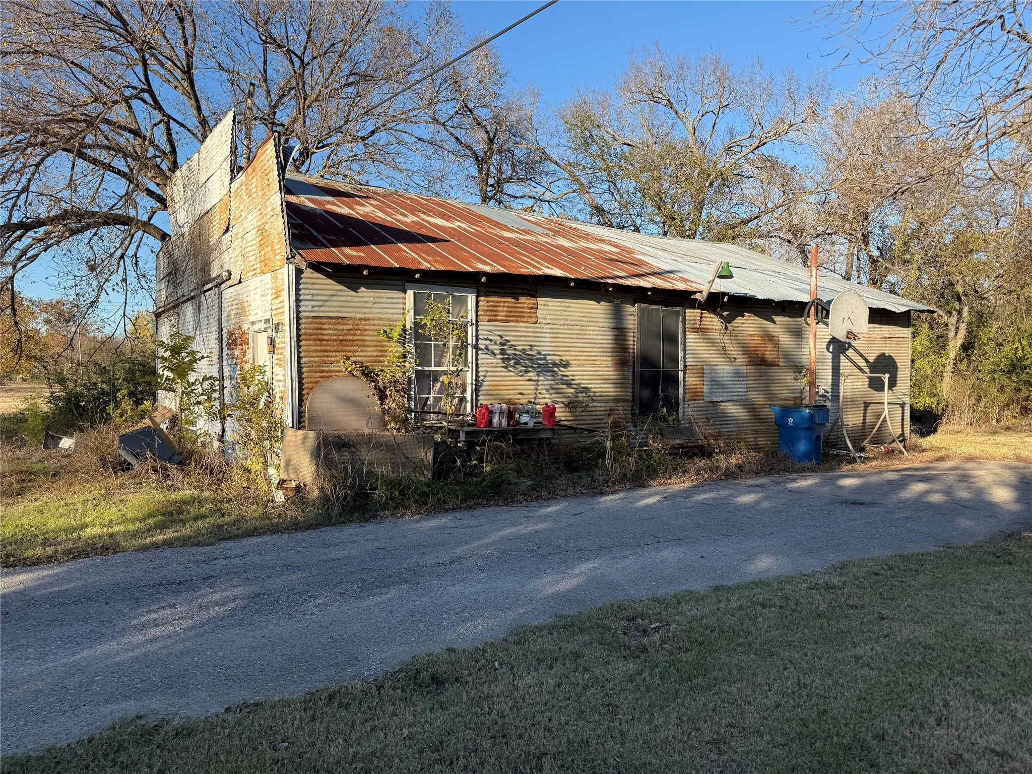 Improved Land For Sale in Johnson County , 408 N Parkway Drive, Alvarado, Texas 76009, 0, 0, Garage spaces, 0 Sqft, built in 1950, Price $225,000, mls#21129049, Real Estate Agent in Alvarado, Homes For Sale in Johnson county, Homes For Sale in Alvarado, Realtor in Alvarado Texas, Real Estate Brokerage Independent Realty Texas, Luminita Cordes Realtor