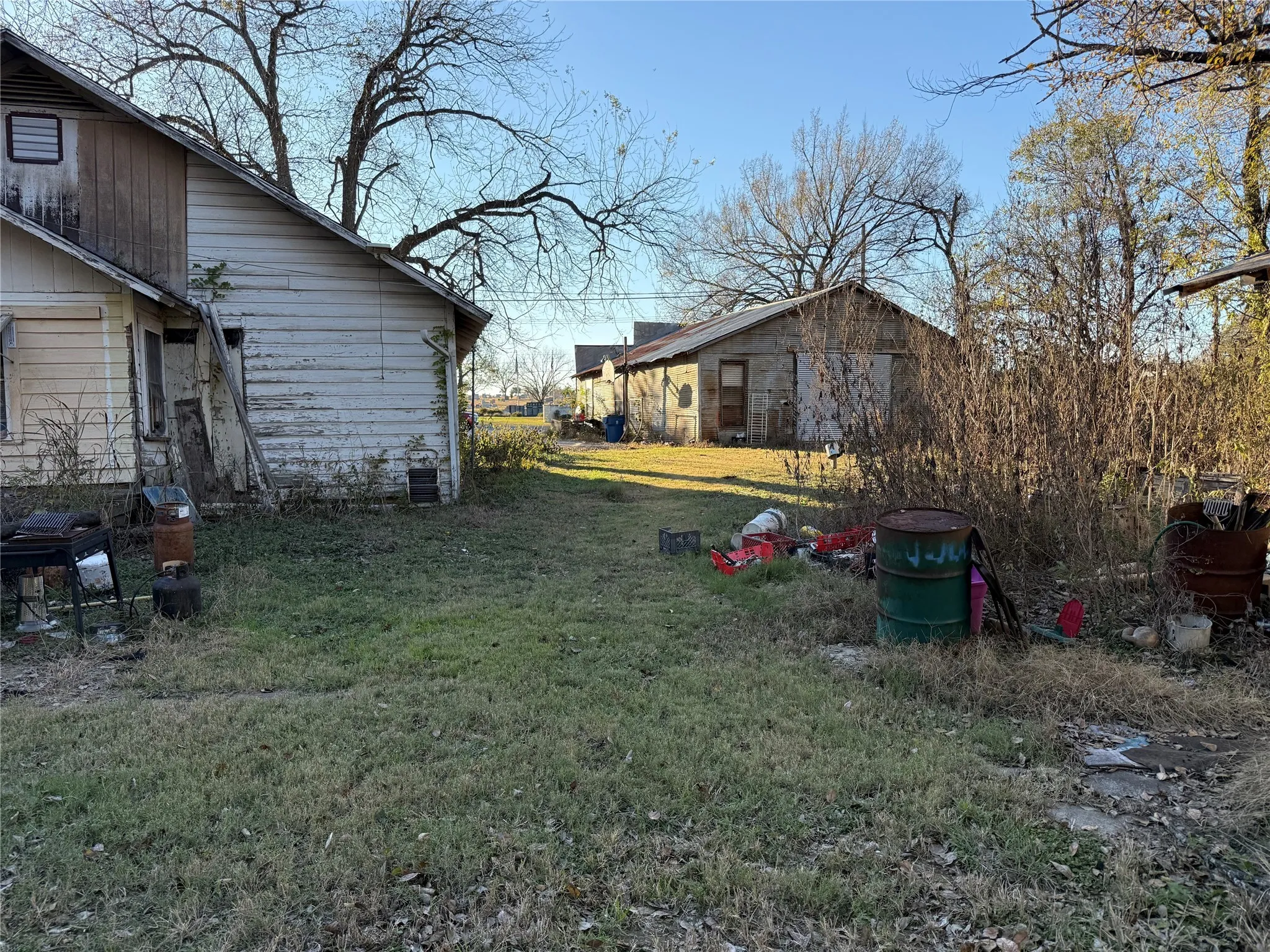 Improved Land For Sale in Johnson County , 408 N Parkway Drive, Alvarado, Texas 76009, 0, 0, Garage spaces, 0 Sqft, built in 1950, Price $225,000, mls#21129049, Real Estate Agent in Alvarado, Homes For Sale in Johnson county, Homes For Sale in Alvarado, Realtor in Alvarado Texas, Real Estate Brokerage Independent Realty Texas, Luminita Cordes Realtor