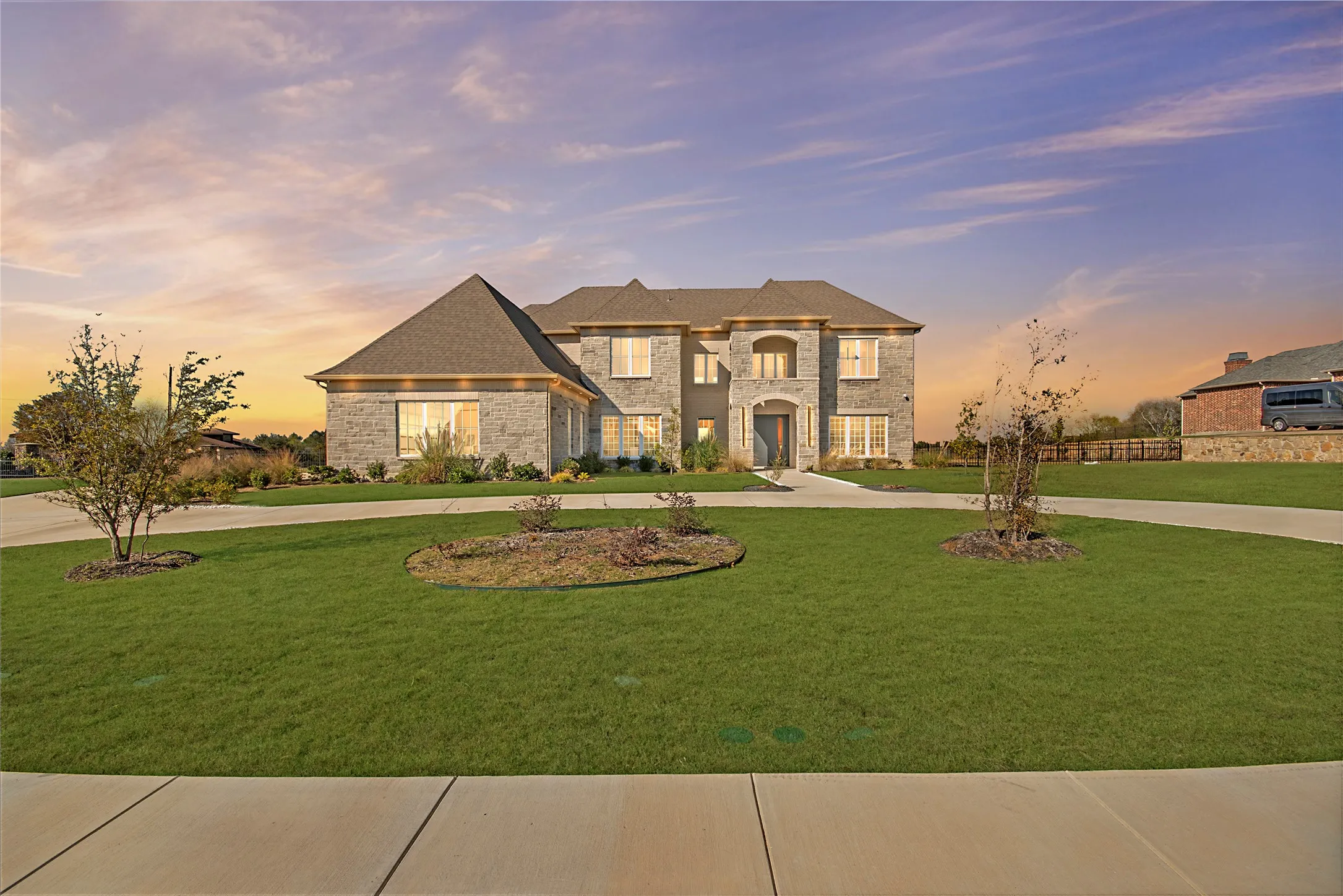 Single Family Residence For Sale in Rockwall County , 100 Old Vineyard Lane, Heath, Texas 75032, 5 Bedrooms, 6 Bathrooms, 3 Garage spaces, 5,129 Sqft, built in 2024, New Construction - Complete, Price $1,600,000, mls#21128995, Real Estate Agent in Heath, Homes For Sale in Rockwall county, Homes For Sale in Heath, Realtor in Heath Texas, Real Estate Brokerage Independent Realty Texas, Luminita Cordes Realtor