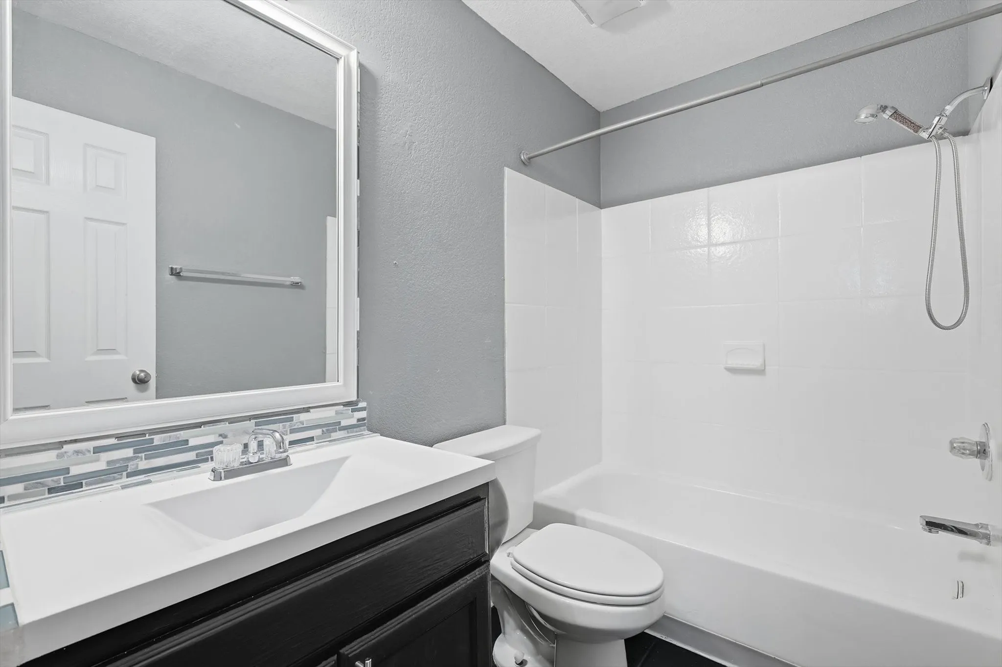 Duplex For Sale in Tarrant County , 2900 NW 29th Street, Fort Worth, Texas 76106, 3 Bedrooms, 2 Bathrooms, Garage spaces, 0 Sqft, built in 2007, Preowned, Price $399,000, mls#21129036, Real Estate Agent in Fort Worth, Homes For Sale in Tarrant county, Homes For Sale in Fort Worth, Realtor in Fort Worth Texas, Real Estate Brokerage Independent Realty Texas, Luminita Cordes Realtor