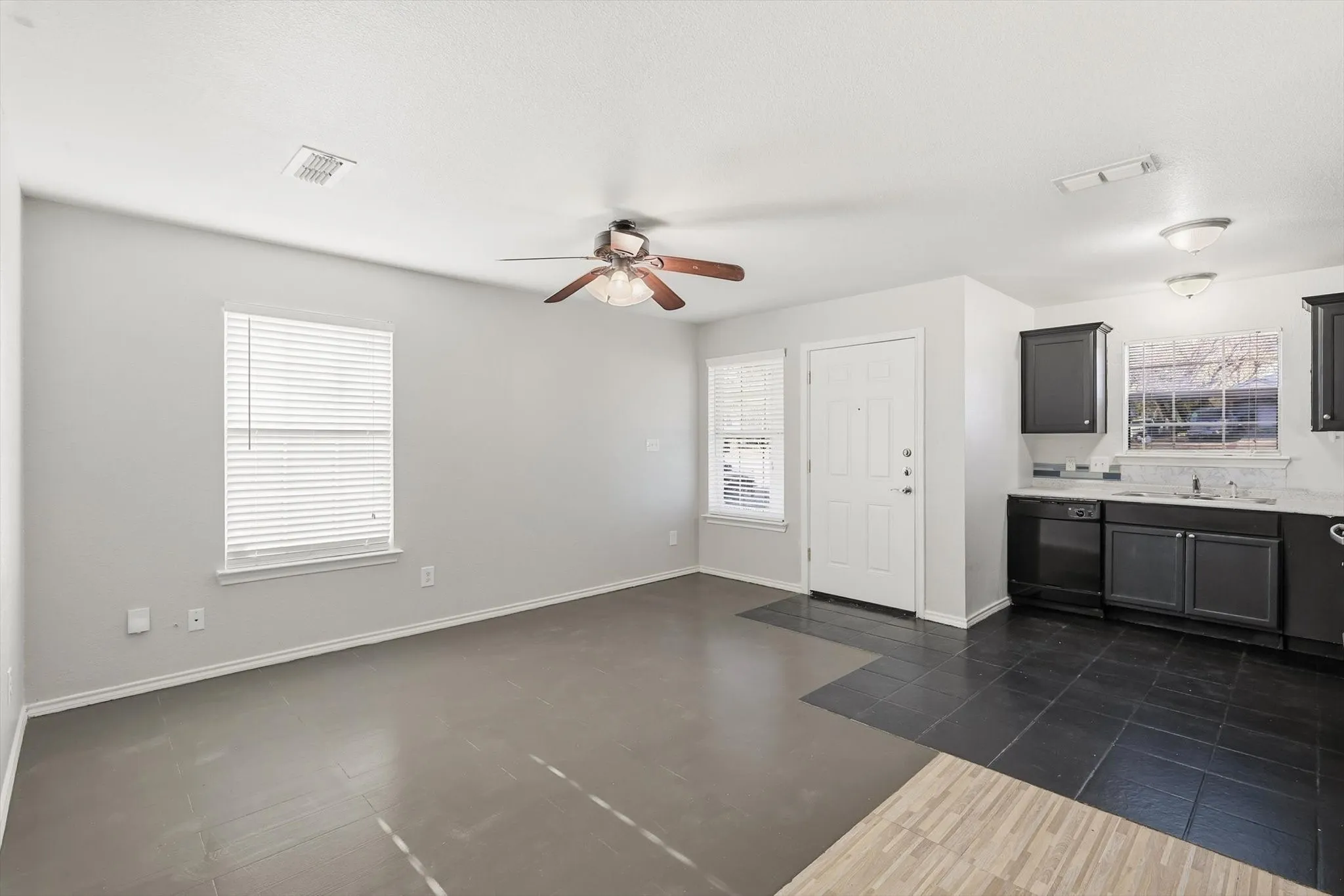 Duplex For Sale in Tarrant County , 2900 NW 29th Street, Fort Worth, Texas 76106, 3 Bedrooms, 2 Bathrooms, Garage spaces, 0 Sqft, built in 2007, Preowned, Price $399,000, mls#21129036, Real Estate Agent in Fort Worth, Homes For Sale in Tarrant county, Homes For Sale in Fort Worth, Realtor in Fort Worth Texas, Real Estate Brokerage Independent Realty Texas, Luminita Cordes Realtor