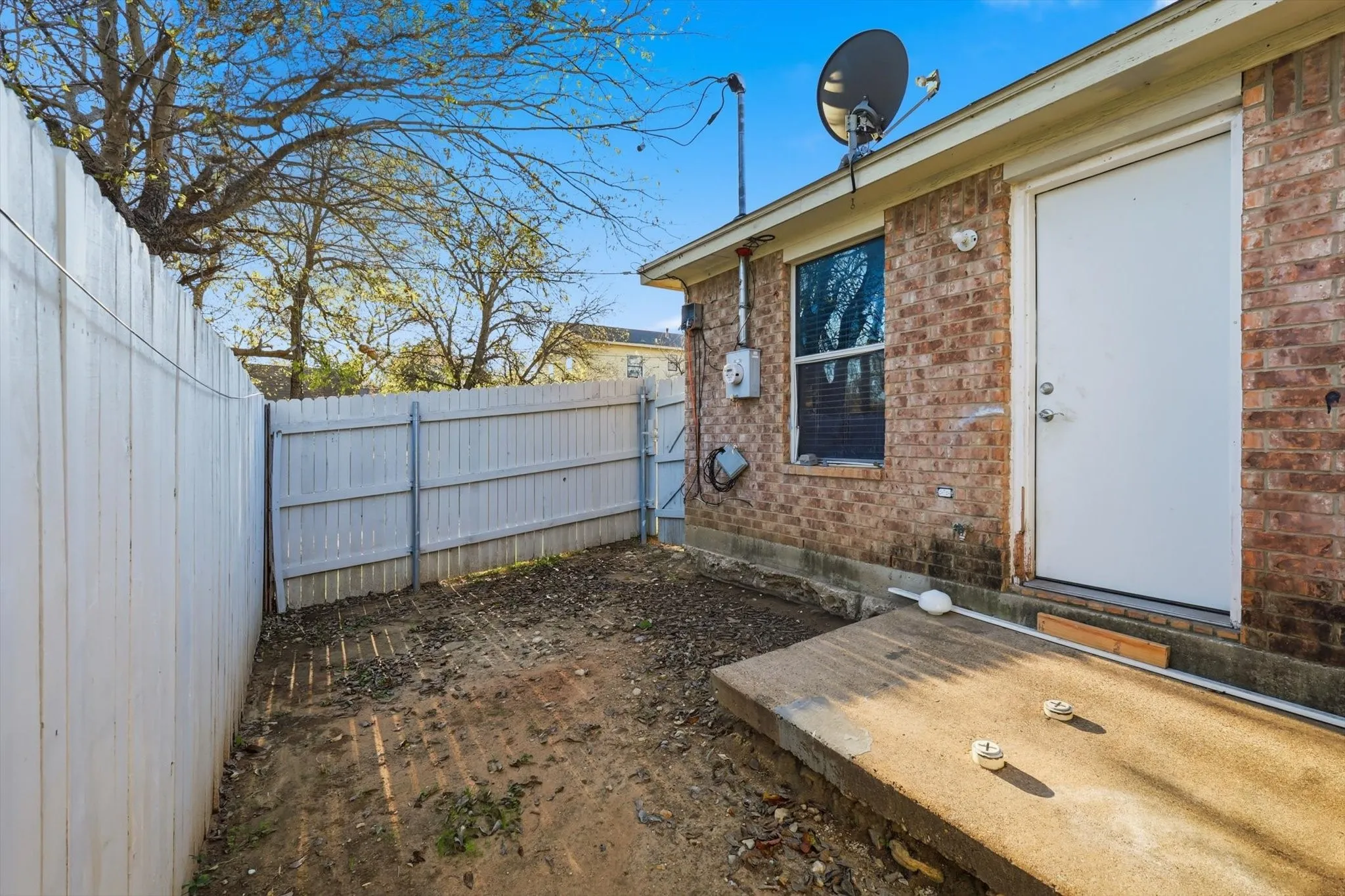 Duplex For Sale in Tarrant County , 2900 NW 29th Street, Fort Worth, Texas 76106, 3 Bedrooms, 2 Bathrooms, Garage spaces, 0 Sqft, built in 2007, Preowned, Price $399,000, mls#21129036, Real Estate Agent in Fort Worth, Homes For Sale in Tarrant county, Homes For Sale in Fort Worth, Realtor in Fort Worth Texas, Real Estate Brokerage Independent Realty Texas, Luminita Cordes Realtor