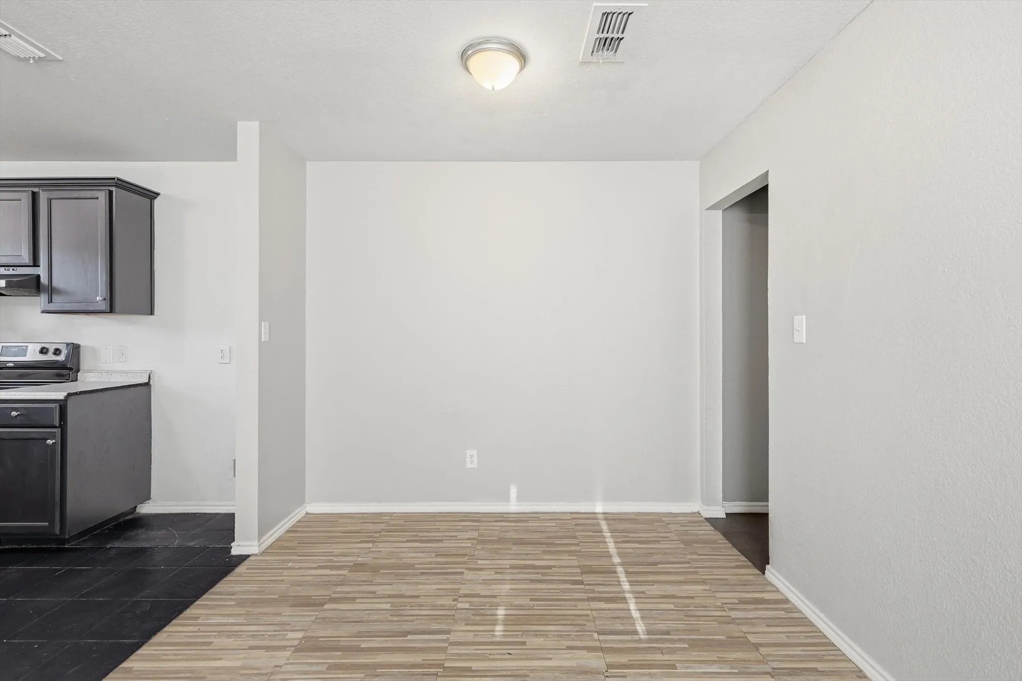 Duplex For Sale in Tarrant County , 2900 NW 29th Street, Fort Worth, Texas 76106, 3 Bedrooms, 2 Bathrooms, Garage spaces, 0 Sqft, built in 2007, Preowned, Price $399,000, mls#21129036, Real Estate Agent in Fort Worth, Homes For Sale in Tarrant county, Homes For Sale in Fort Worth, Realtor in Fort Worth Texas, Real Estate Brokerage Independent Realty Texas, Luminita Cordes Realtor