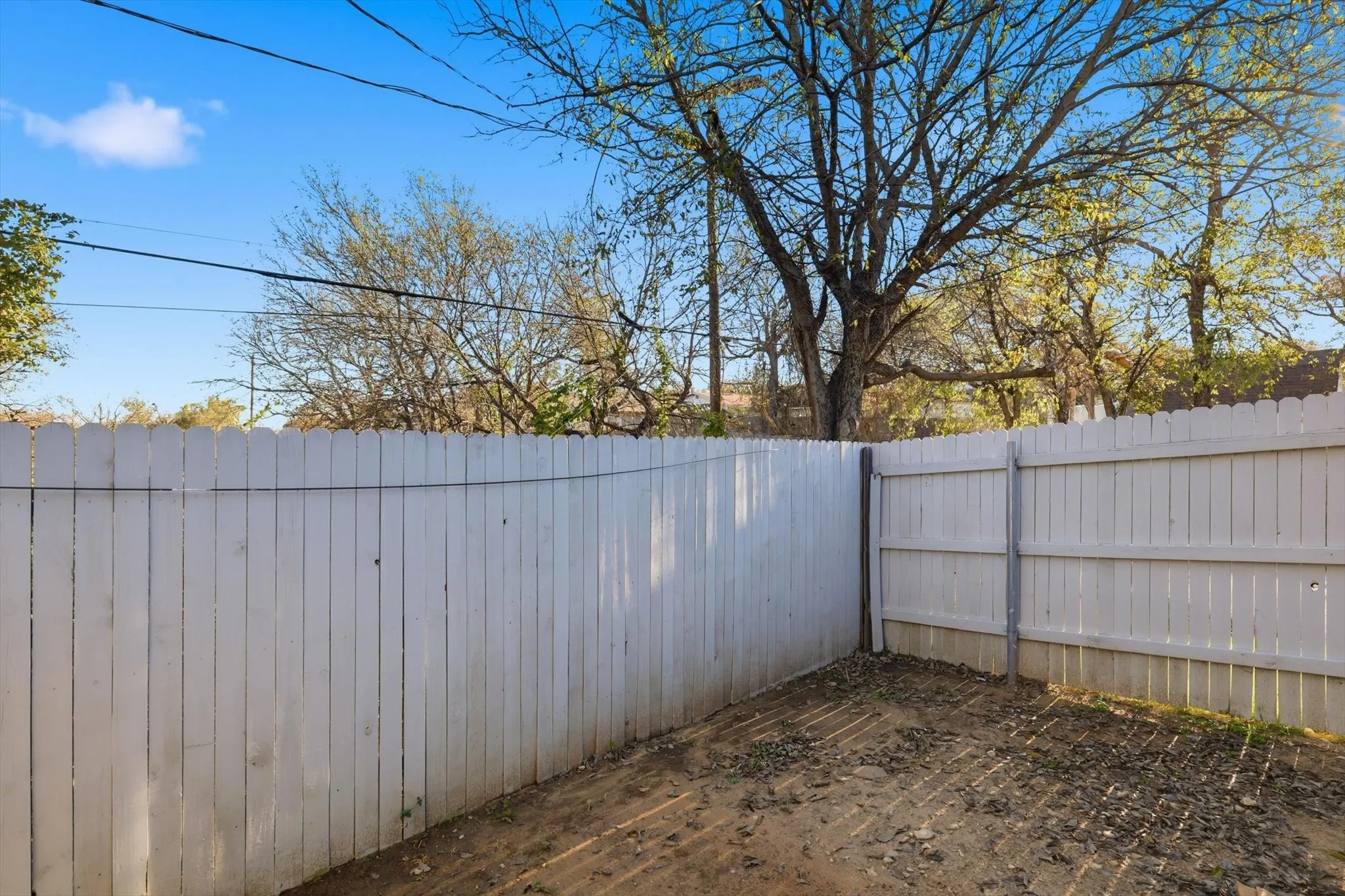 Duplex For Sale in Tarrant County , 2900 NW 29th Street, Fort Worth, Texas 76106, 3 Bedrooms, 2 Bathrooms, Garage spaces, 0 Sqft, built in 2007, Preowned, Price $399,000, mls#21129036, Real Estate Agent in Fort Worth, Homes For Sale in Tarrant county, Homes For Sale in Fort Worth, Realtor in Fort Worth Texas, Real Estate Brokerage Independent Realty Texas, Luminita Cordes Realtor