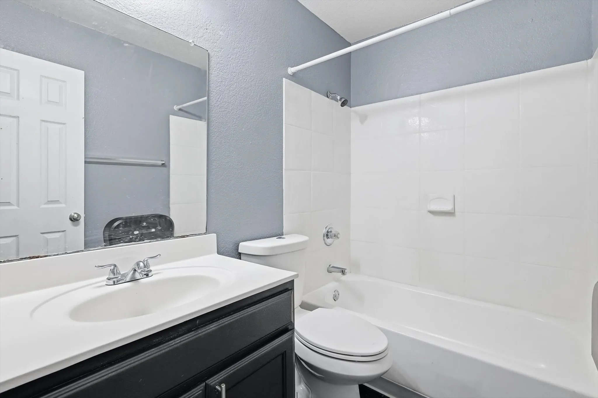 Duplex For Sale in Tarrant County , 2900 NW 29th Street, Fort Worth, Texas 76106, 3 Bedrooms, 2 Bathrooms, Garage spaces, 0 Sqft, built in 2007, Preowned, Price $399,000, mls#21129036, Real Estate Agent in Fort Worth, Homes For Sale in Tarrant county, Homes For Sale in Fort Worth, Realtor in Fort Worth Texas, Real Estate Brokerage Independent Realty Texas, Luminita Cordes Realtor