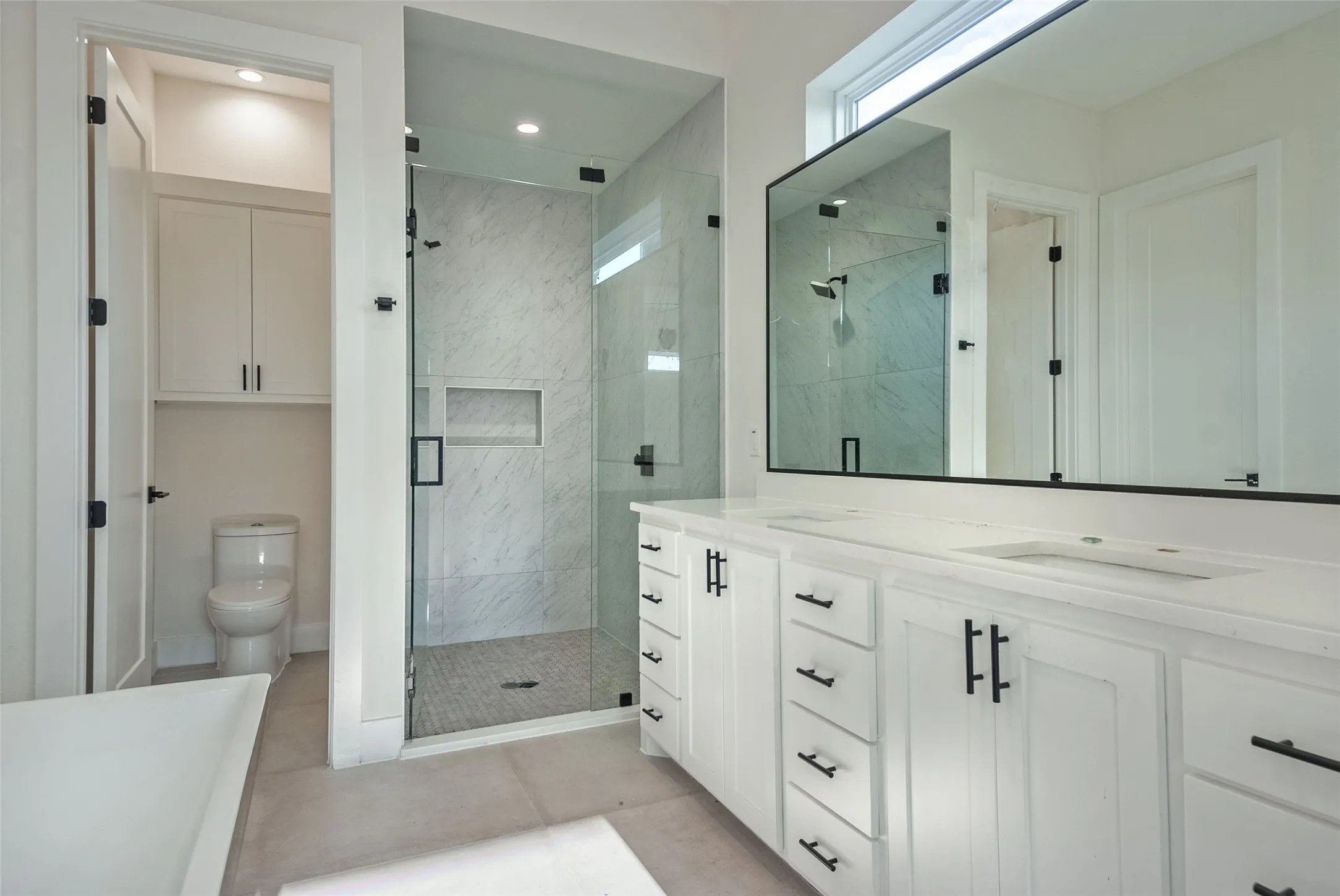 Single Family Residence For Sale in Dallas County , 519 Mount Auburn Avenue, Dallas, Texas 75223, 3 Bedroom, 3 Bathroom, 2 Garage spaces, 2,150 Sqft, built in 2020, mls#21129099, Real Estate Agent in Dallas, Homes For Sale in Dallas county, Homes For Sale in Dallas, Realtor in Dallas Texas, Real Estate Brokerage Independent Realty Texas, Luminita Cordes Realtor