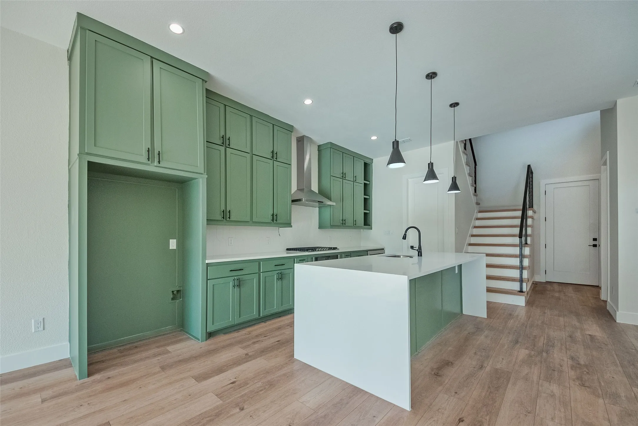 Single Family Residence For Sale in Dallas County , 519 Mount Auburn Avenue, Dallas, Texas 75223, 3 Bedroom, 3 Bathroom, 2 Garage spaces, 2,150 Sqft, built in 2020, mls#21129099, Real Estate Agent in Dallas, Homes For Sale in Dallas county, Homes For Sale in Dallas, Realtor in Dallas Texas, Real Estate Brokerage Independent Realty Texas, Luminita Cordes Realtor