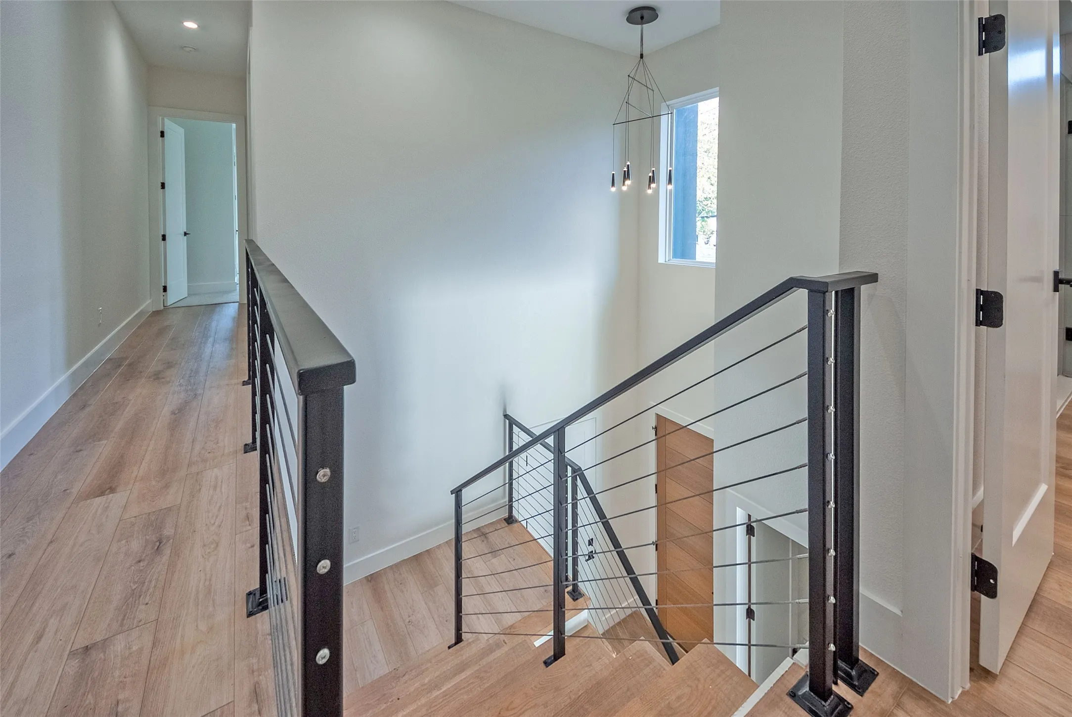 Single Family Residence For Sale in Dallas County , 519 Mount Auburn Avenue, Dallas, Texas 75223, 3 Bedroom, 3 Bathroom, 2 Garage spaces, 2,150 Sqft, built in 2020, mls#21129099, Real Estate Agent in Dallas, Homes For Sale in Dallas county, Homes For Sale in Dallas, Realtor in Dallas Texas, Real Estate Brokerage Independent Realty Texas, Luminita Cordes Realtor