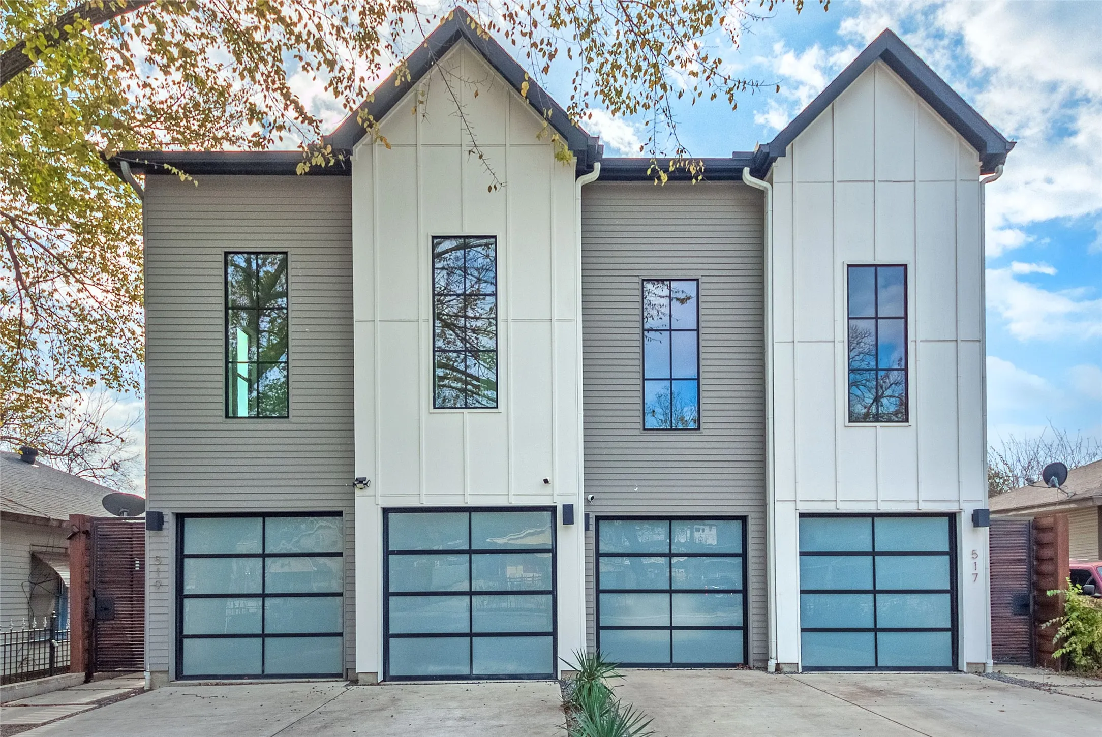 Single Family Residence For Sale in Dallas County , 519 Mount Auburn Avenue, Dallas, Texas 75223, 3 Bedroom, 3 Bathroom, 2 Garage spaces, 2,150 Sqft, built in 2020, mls#21129099, Real Estate Agent in Dallas, Homes For Sale in Dallas county, Homes For Sale in Dallas, Realtor in Dallas Texas, Real Estate Brokerage Independent Realty Texas, Luminita Cordes Realtor