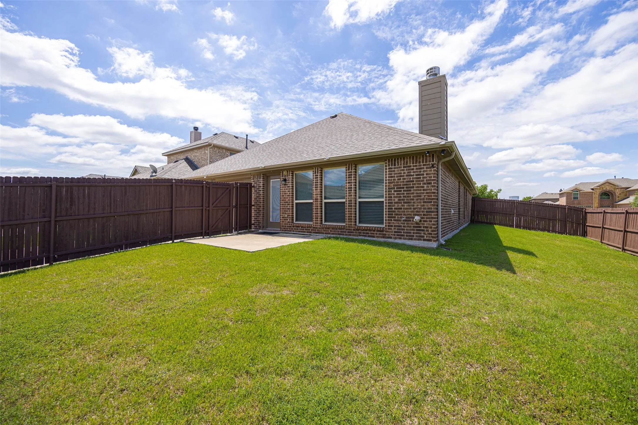 Single Family Residence For Sale in Collin County , 2606 Parkbridge Court, Wylie, Texas 75098, 3 Bedrooms, 2 Bathrooms, 2 Garage spaces, 1,890 Sqft, built in 2016, Preowned, Price $399,000, mls#21129231, Real Estate Agent in Wylie, Homes For Sale in Collin county, Homes For Sale in Wylie, Realtor in Wylie Texas, Real Estate Brokerage Independent Realty Texas, Luminita Cordes Realtor