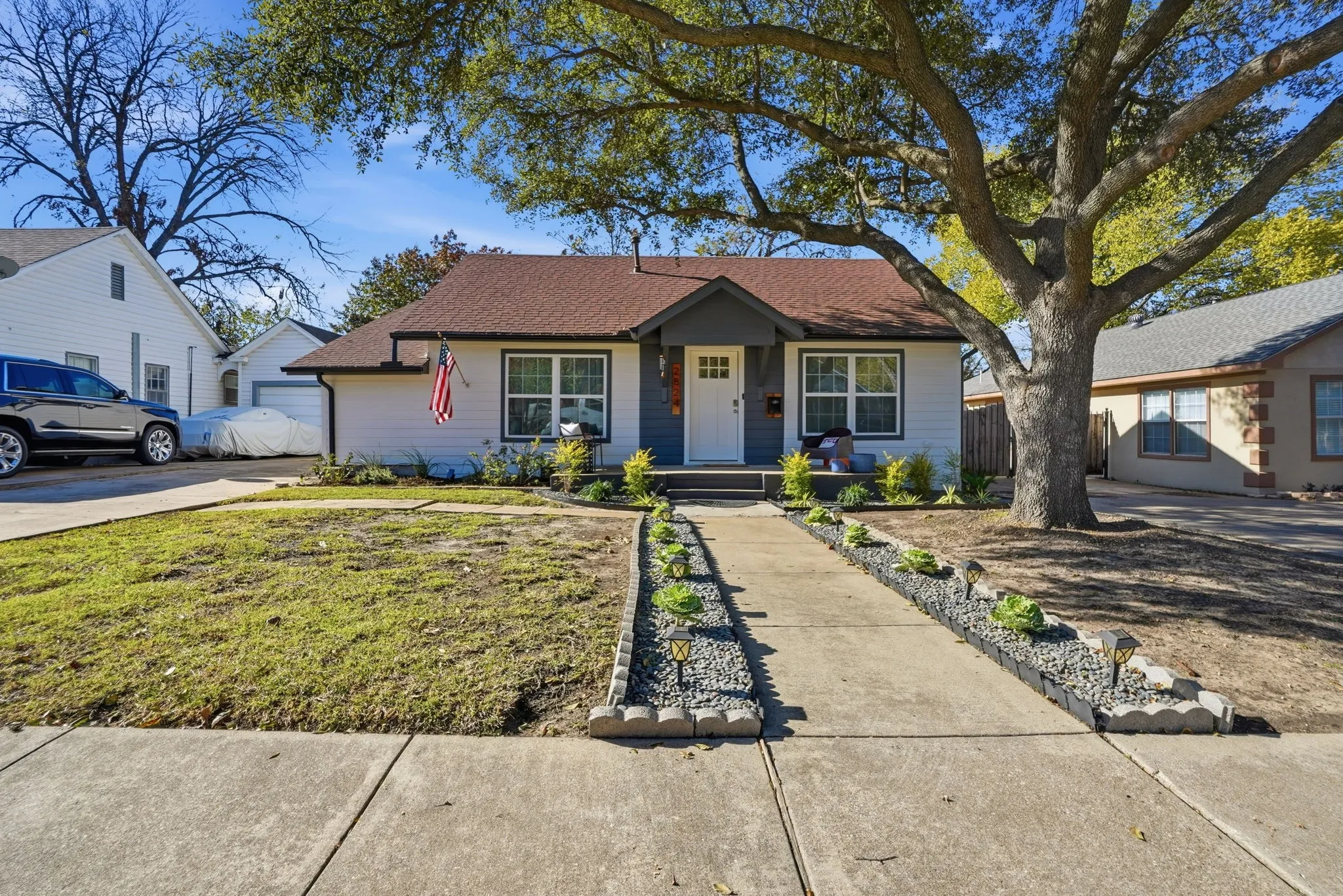 Single Family Residence For Sale in Tarrant County , 2824 Ryan Avenue, Fort Worth, Texas 76110, 2 Bedroom, 1 Bathroom, 2 Garage spaces, 1,109 Sqft, built in 1939, Preowned, mls#21094873, Real Estate Agent in Fort Worth, Homes For Sale in Tarrant county, Homes For Sale in Fort Worth, Realtor in Fort Worth Texas, Real Estate Brokerage Independent Realty Texas, Luminita Cordes Realtor