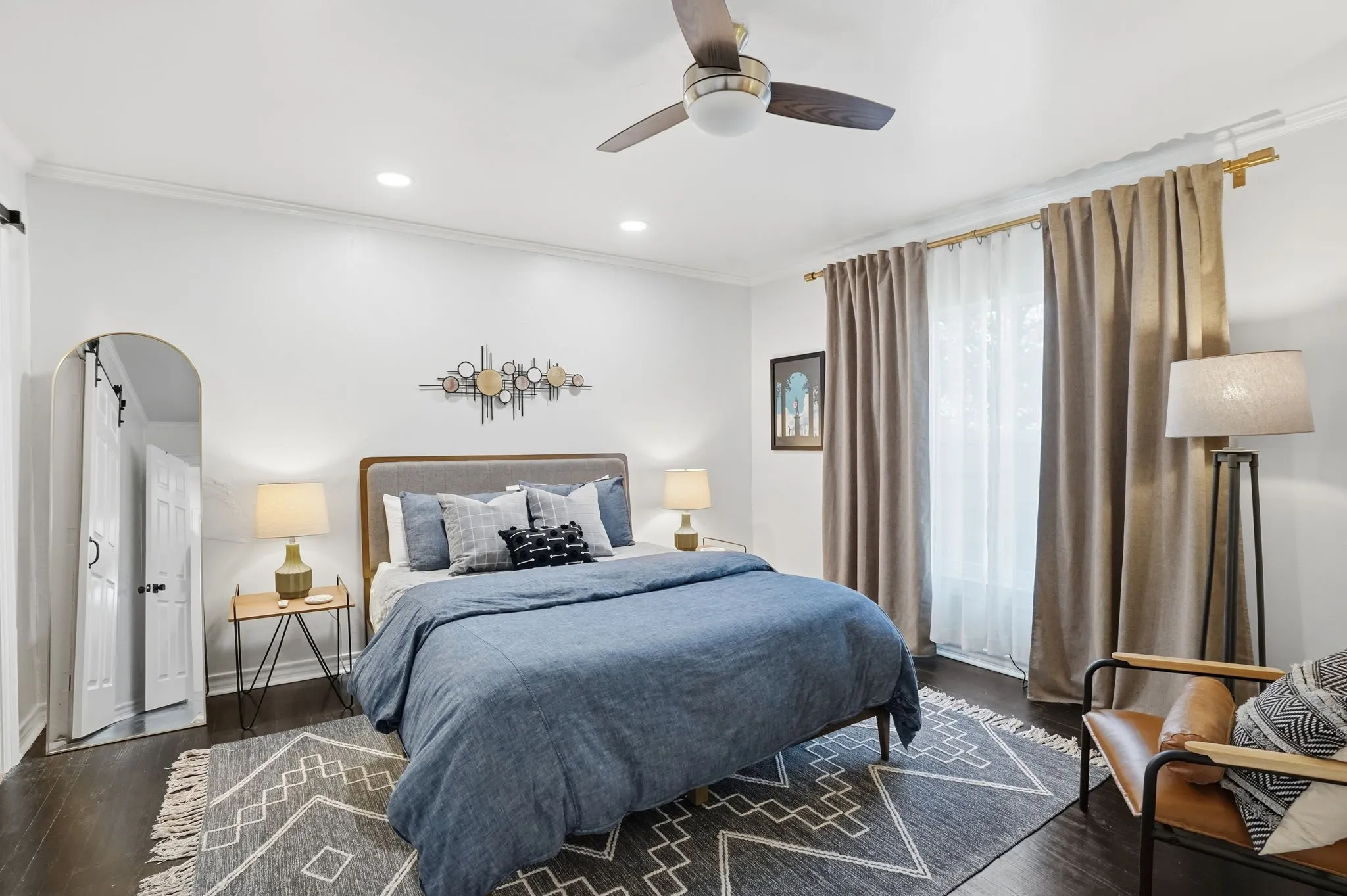 Single Family Residence For Sale in Tarrant County , 2824 Ryan Avenue, Fort Worth, Texas 76110, 2 Bedroom, 1 Bathroom, 2 Garage spaces, 1,109 Sqft, built in 1939, Preowned, mls#21094873, Real Estate Agent in Fort Worth, Homes For Sale in Tarrant county, Homes For Sale in Fort Worth, Realtor in Fort Worth Texas, Real Estate Brokerage Independent Realty Texas, Luminita Cordes Realtor
