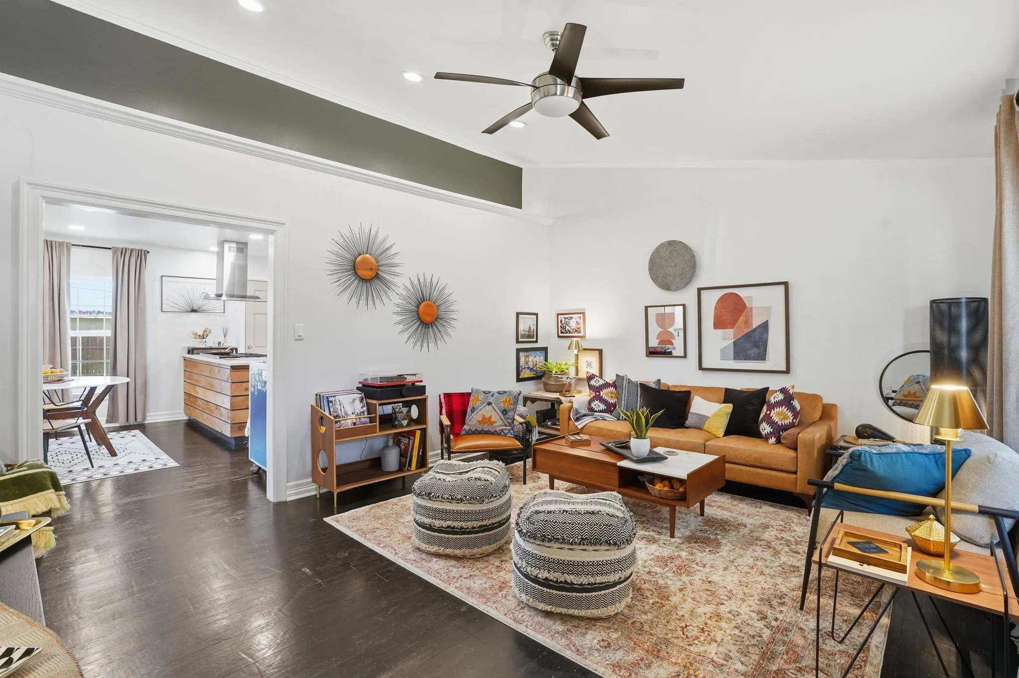 Single Family Residence For Sale in Tarrant County , 2824 Ryan Avenue, Fort Worth, Texas 76110, 2 Bedroom, 1 Bathroom, 2 Garage spaces, 1,109 Sqft, built in 1939, Preowned, mls#21094873, Real Estate Agent in Fort Worth, Homes For Sale in Tarrant county, Homes For Sale in Fort Worth, Realtor in Fort Worth Texas, Real Estate Brokerage Independent Realty Texas, Luminita Cordes Realtor