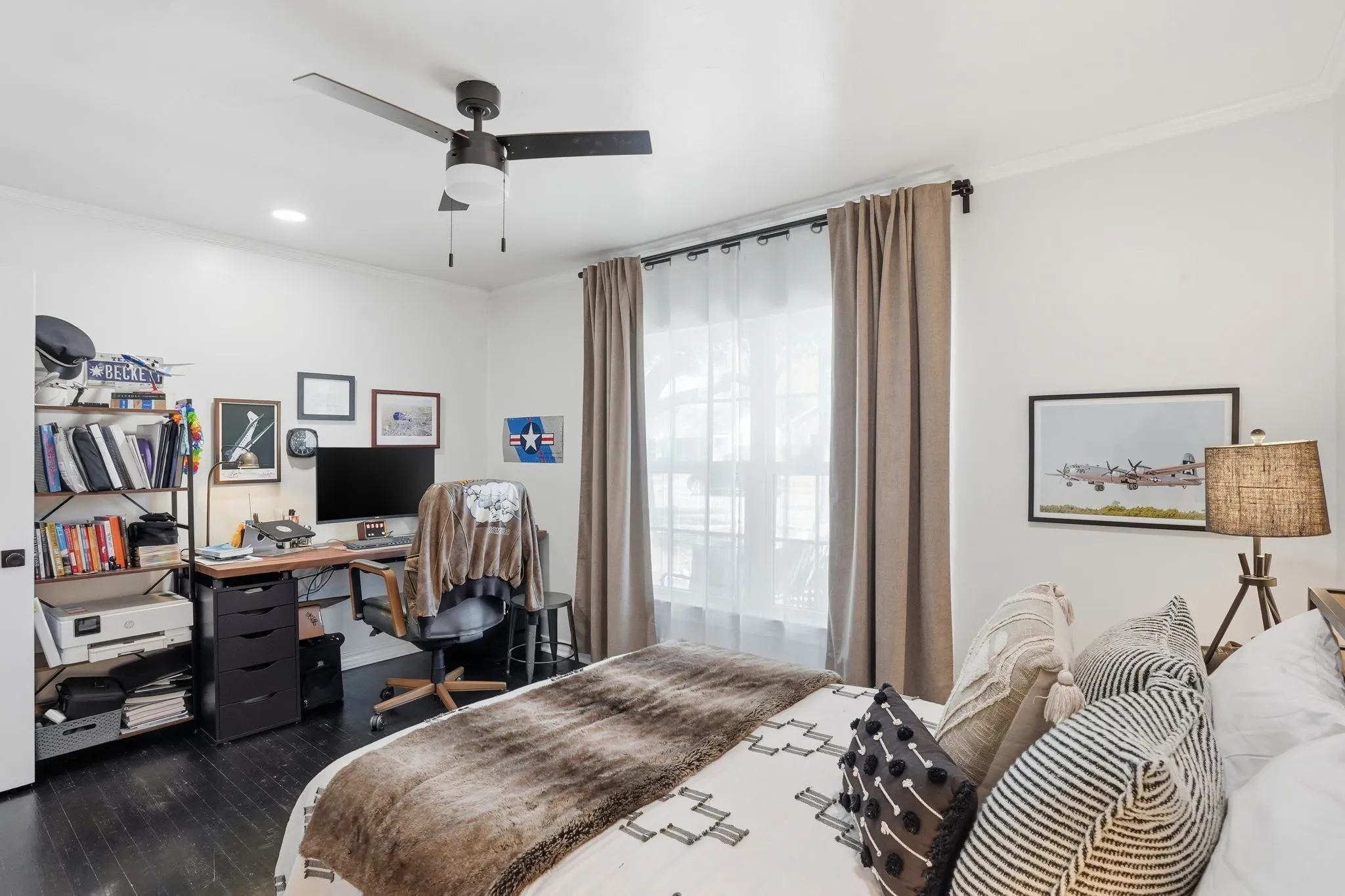 Single Family Residence For Sale in Tarrant County , 2824 Ryan Avenue, Fort Worth, Texas 76110, 2 Bedroom, 1 Bathroom, 2 Garage spaces, 1,109 Sqft, built in 1939, Preowned, mls#21094873, Real Estate Agent in Fort Worth, Homes For Sale in Tarrant county, Homes For Sale in Fort Worth, Realtor in Fort Worth Texas, Real Estate Brokerage Independent Realty Texas, Luminita Cordes Realtor
