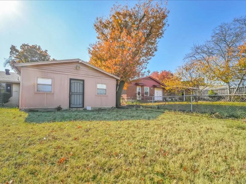 Single Family Residence For Sale in Dallas County , 509 Bluewood Drive, Dallas, Texas 75232, 3 Bedroom, 1 Bathroom, 1 Garage spaces, 1,178 Sqft, built in 1958, mls#21129496, Real Estate Agent in Dallas, Homes For Sale in Dallas county, Homes For Sale in Dallas, Realtor in Dallas Texas, Real Estate Brokerage Independent Realty Texas, Luminita Cordes Realtor