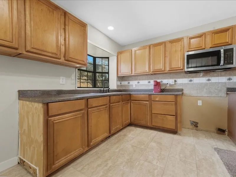 Single Family Residence For Sale in Dallas County , 509 Bluewood Drive, Dallas, Texas 75232, 3 Bedroom, 1 Bathroom, 1 Garage spaces, 1,178 Sqft, built in 1958, mls#21129496, Real Estate Agent in Dallas, Homes For Sale in Dallas county, Homes For Sale in Dallas, Realtor in Dallas Texas, Real Estate Brokerage Independent Realty Texas, Luminita Cordes Realtor