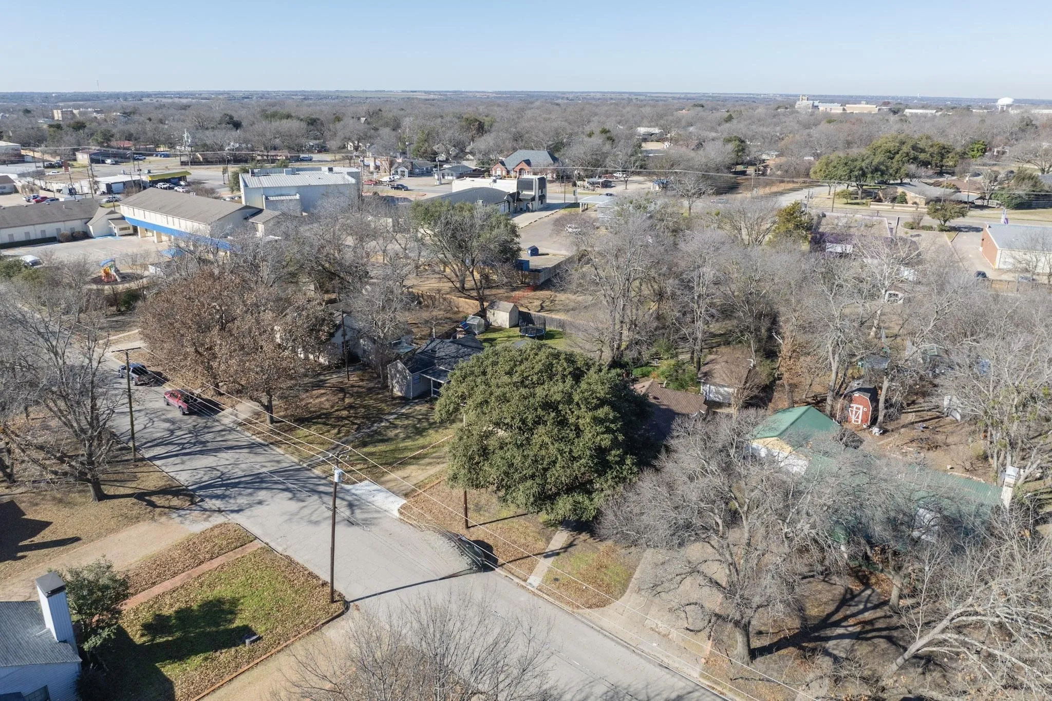 Aerial view of property and surrounding area