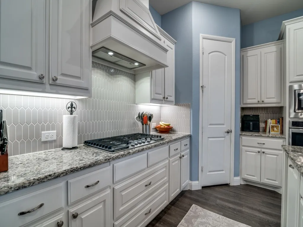 Single Family Residence For Sale in Rockwall County , 918 Colby Bluff Drive, Rockwall, Texas 75087, 4 Bedroom, 3 Bathroom, 2 Garage spaces, 2,810 Sqft, built in 2018, Preowned, mls#21124262, Real Estate Agent in Rockwall, Homes For Sale in Rockwall county, Homes For Sale in Rockwall, Realtor in Rockwall Texas, Real Estate Brokerage Independent Realty Texas, Luminita Cordes Realtor