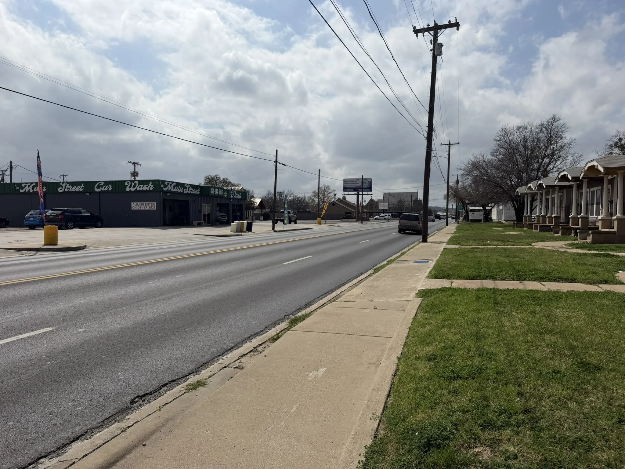 Apartment For Sale in Brown County , 401 Main Street, Brownwood, Texas 76801, 20 Bedrooms, 10 Bathrooms, Garage spaces, 0 Sqft, built in 1990, Preowned, Price $870,000, mls#21129647, Real Estate Agent in Brownwood, Homes For Sale in Brown county, Homes For Sale in Brownwood, Realtor in Brownwood Texas, Real Estate Brokerage Independent Realty Texas, Luminita Cordes Realtor