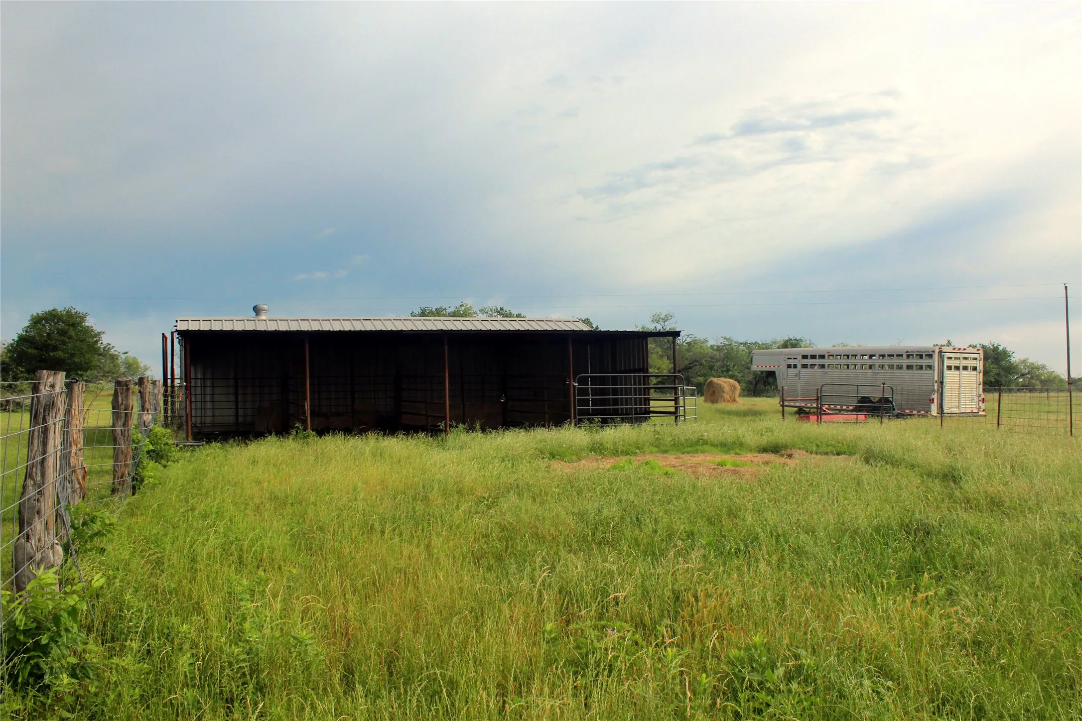 Ranch For Sale in Navarro County , 21481 SW County Road 4040, Dawson, Texas 76639, 0, 0, Garage spaces, 0 Sqft, built in 2002, mls#21128493, Real Estate Agent in Dawson, Homes For Sale in Navarro county, Homes For Sale in Dawson, Realtor in Dawson Texas, Real Estate Brokerage Independent Realty Texas, Luminita Cordes Realtor