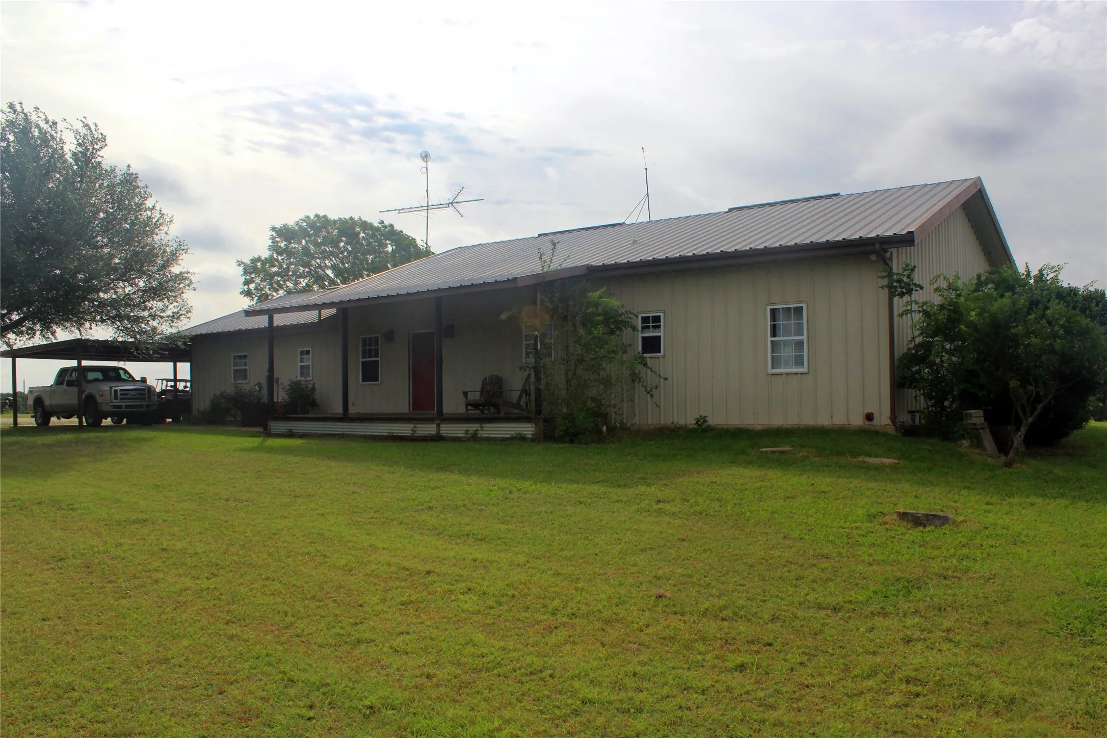 Ranch For Sale in Navarro County , 21481 SW County Road 4040, Dawson, Texas 76639, 0, 0, Garage spaces, 0 Sqft, built in 2002, mls#21128493, Real Estate Agent in Dawson, Homes For Sale in Navarro county, Homes For Sale in Dawson, Realtor in Dawson Texas, Real Estate Brokerage Independent Realty Texas, Luminita Cordes Realtor