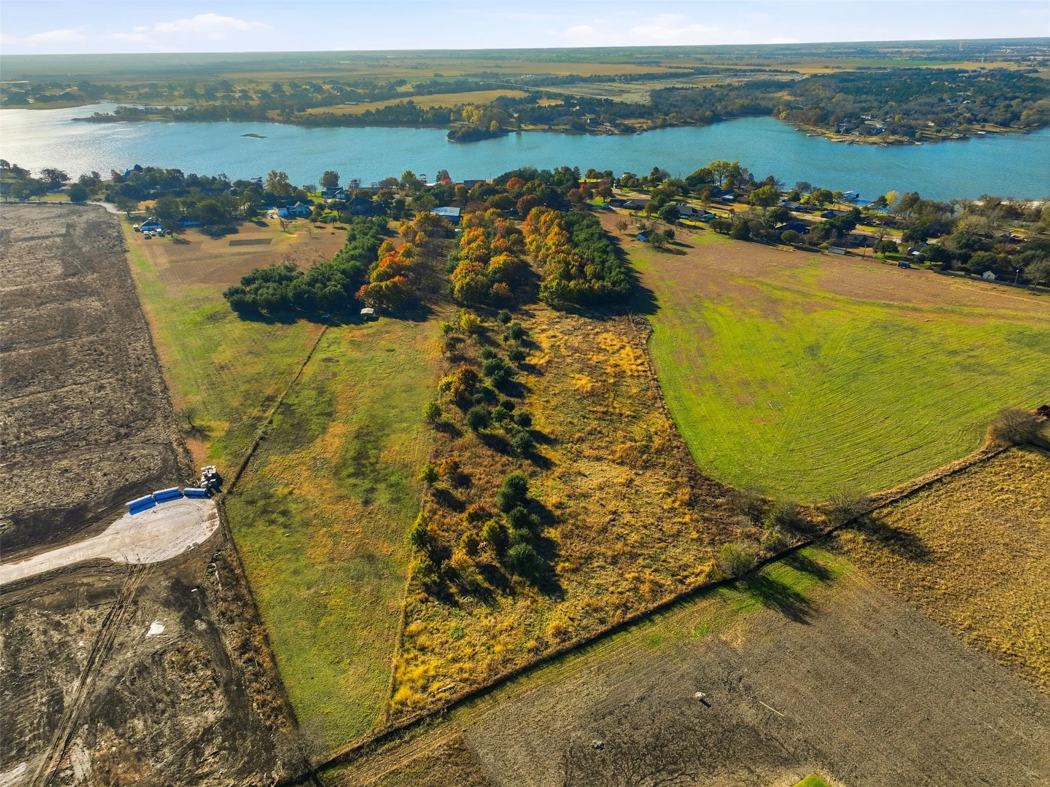 Unimproved Land For Sale in Ellis County , TBD Lakeshore Drive, Waxahachie, Texas 75165, 0, 0, Garage spaces, 0 Sqft, built in 0, Price $299,000, mls#21129155, Real Estate Agent in Waxahachie, Homes For Sale in Ellis county, Homes For Sale in Waxahachie, Realtor in Waxahachie Texas, Real Estate Brokerage Independent Realty Texas, Luminita Cordes Realtor