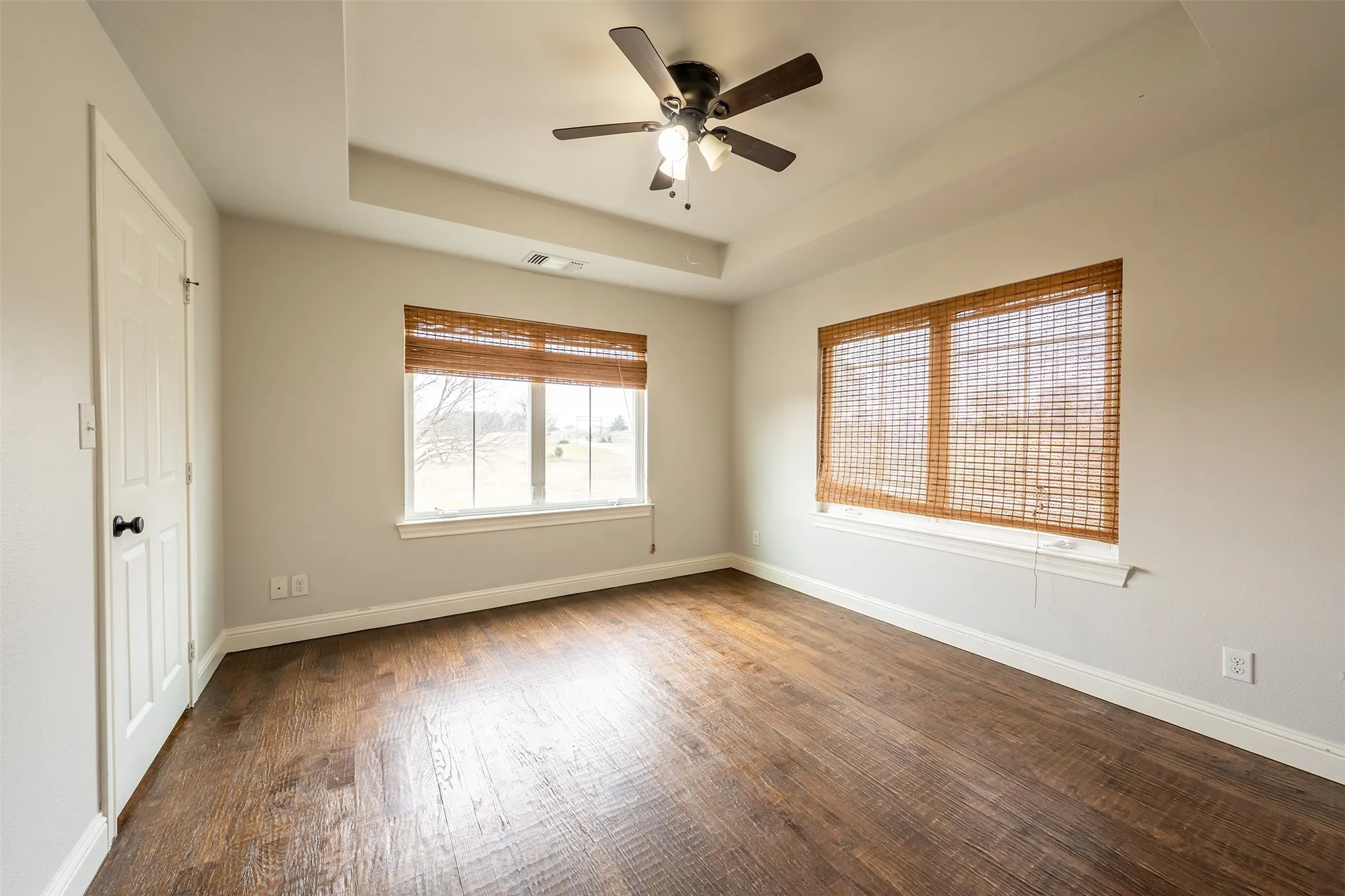 Farm For Sale in Collin County , 10899 County Road 496, Princeton, Texas 75407, 4 Bedroom, 4 Bathroom, 3 Garage spaces, 3,637 Sqft, built in 2008, mls#21130306, Real Estate Agent in Princeton, Homes For Sale in Collin county, Homes For Sale in Princeton, Realtor in Princeton Texas, Real Estate Brokerage Independent Realty Texas, Luminita Cordes Realtor