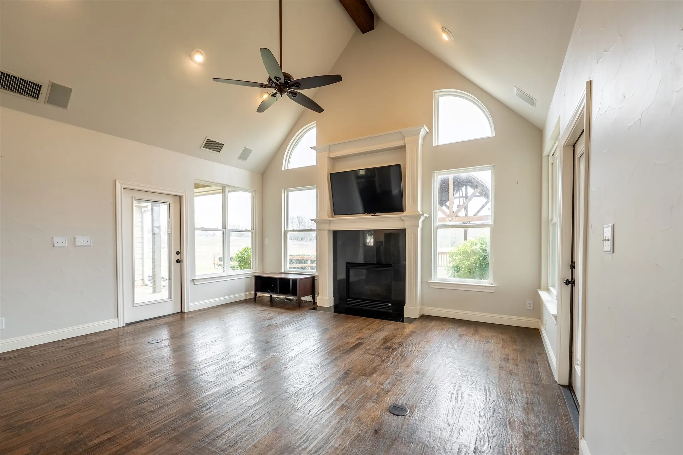 Farm For Sale in Collin County , 10899 County Road 496, Princeton, Texas 75407, 4 Bedroom, 4 Bathroom, 3 Garage spaces, 3,637 Sqft, built in 2008, mls#21130306, Real Estate Agent in Princeton, Homes For Sale in Collin county, Homes For Sale in Princeton, Realtor in Princeton Texas, Real Estate Brokerage Independent Realty Texas, Luminita Cordes Realtor