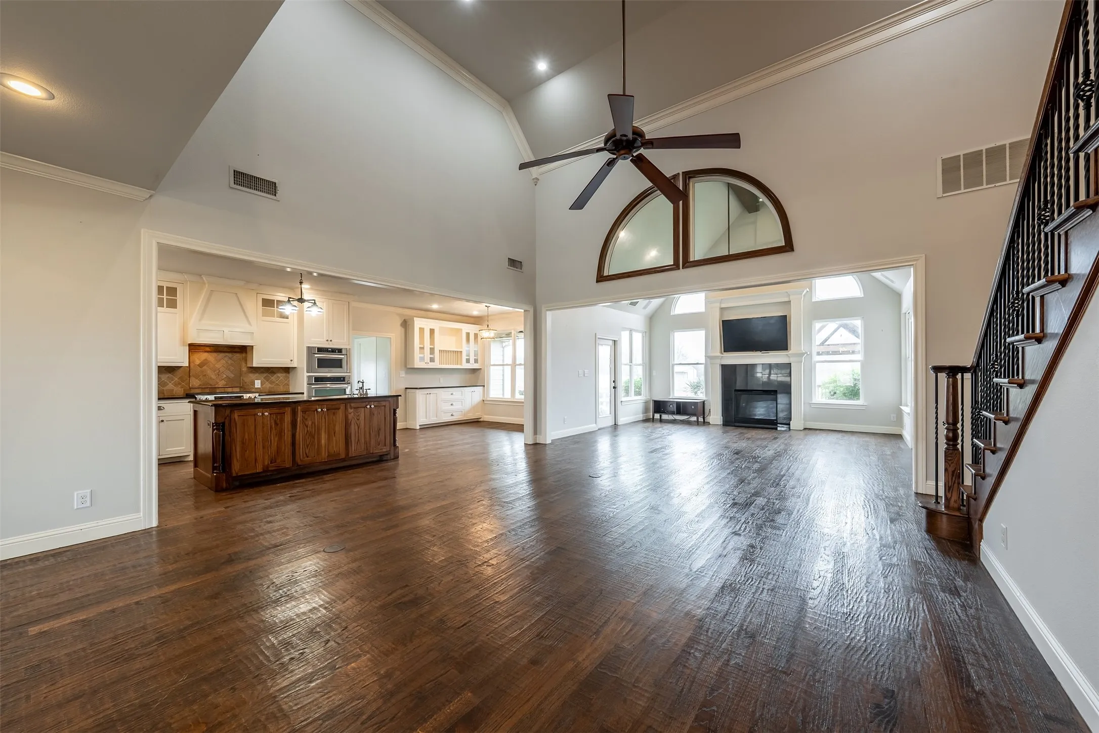 Farm For Sale in Collin County , 10899 County Road 496, Princeton, Texas 75407, 4 Bedroom, 4 Bathroom, 3 Garage spaces, 3,637 Sqft, built in 2008, mls#21130306, Real Estate Agent in Princeton, Homes For Sale in Collin county, Homes For Sale in Princeton, Realtor in Princeton Texas, Real Estate Brokerage Independent Realty Texas, Luminita Cordes Realtor