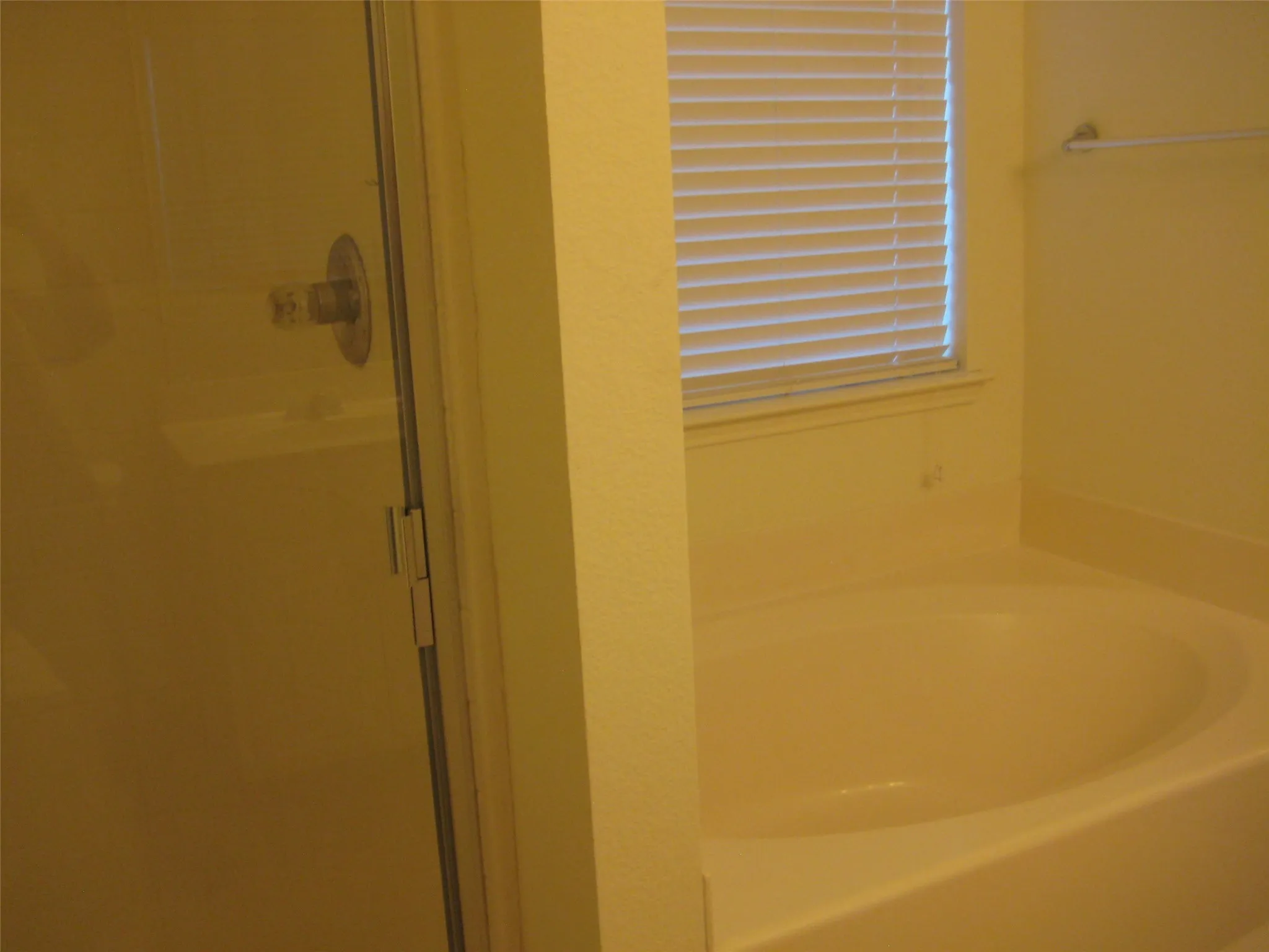 Single Family Residence For Sale in Denton County , 917 Cruise Street, Denton, Texas 76207, 3 Bedrooms, 2 Bathrooms, 2 Garage spaces, 1,413 Sqft, built in 2003, Price $289,000, mls#21130348, Real Estate Agent in Denton, Homes For Sale in Denton county, Homes For Sale in Denton, Realtor in Denton Texas, Real Estate Brokerage Independent Realty Texas, Luminita Cordes Realtor