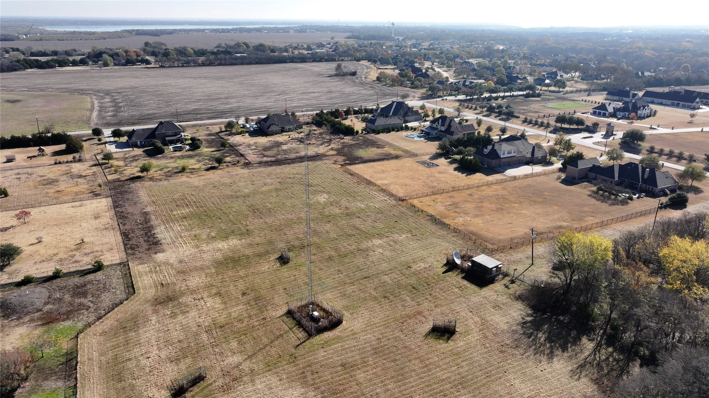 Just a short drive to Lake Lavon.