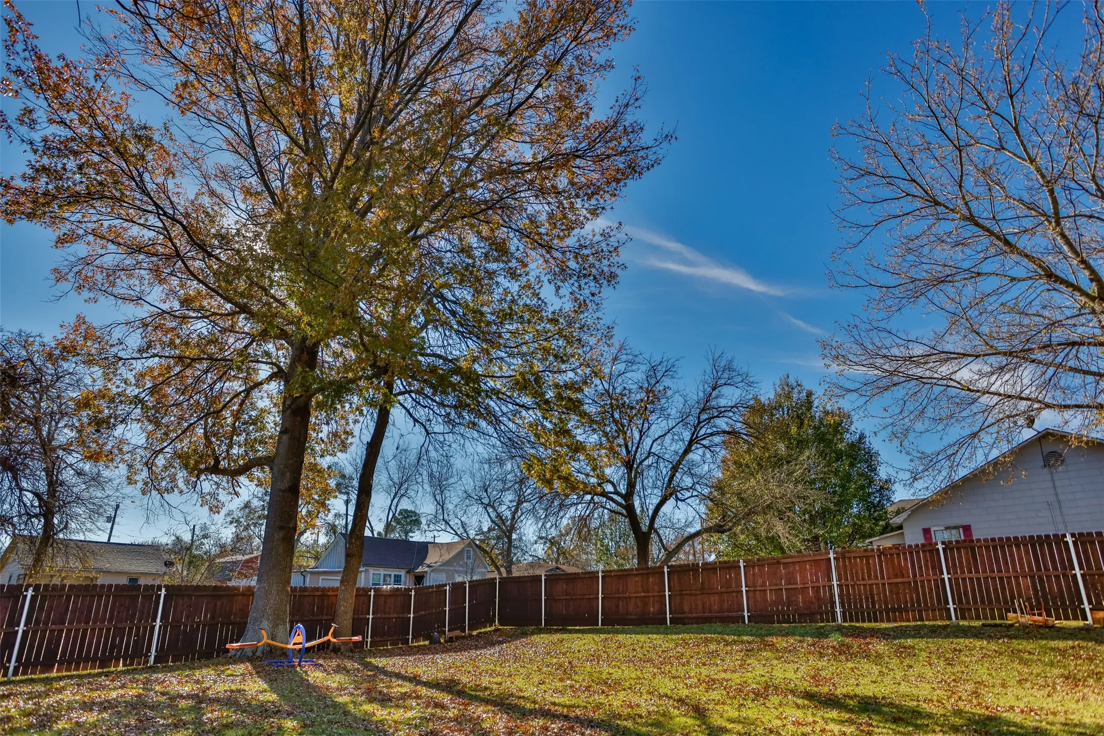 Single Family Residence For Sale in Grayson County , 300 Thompson Street, Pottsboro, Texas 75076, 6 Bedroom, 3 Bathroom, 2 Garage spaces, 2,850 Sqft, built in 1970, Price $352,500, mls#21130315, Real Estate Agent in Pottsboro, Homes For Sale in Grayson county, Homes For Sale in Pottsboro, Realtor in Pottsboro Texas, Real Estate Brokerage Independent Realty Texas, Luminita Cordes Realtor