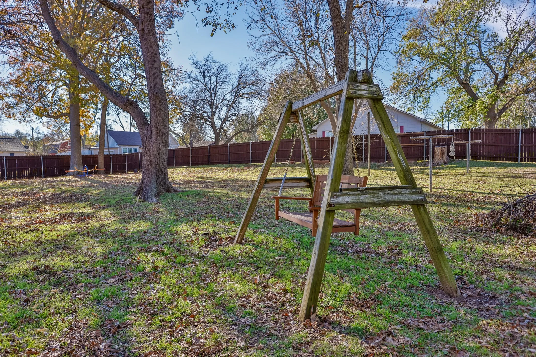 Single Family Residence For Sale in Grayson County , 300 Thompson Street, Pottsboro, Texas 75076, 6 Bedroom, 3 Bathroom, 2 Garage spaces, 2,850 Sqft, built in 1970, Price $352,500, mls#21130315, Real Estate Agent in Pottsboro, Homes For Sale in Grayson county, Homes For Sale in Pottsboro, Realtor in Pottsboro Texas, Real Estate Brokerage Independent Realty Texas, Luminita Cordes Realtor