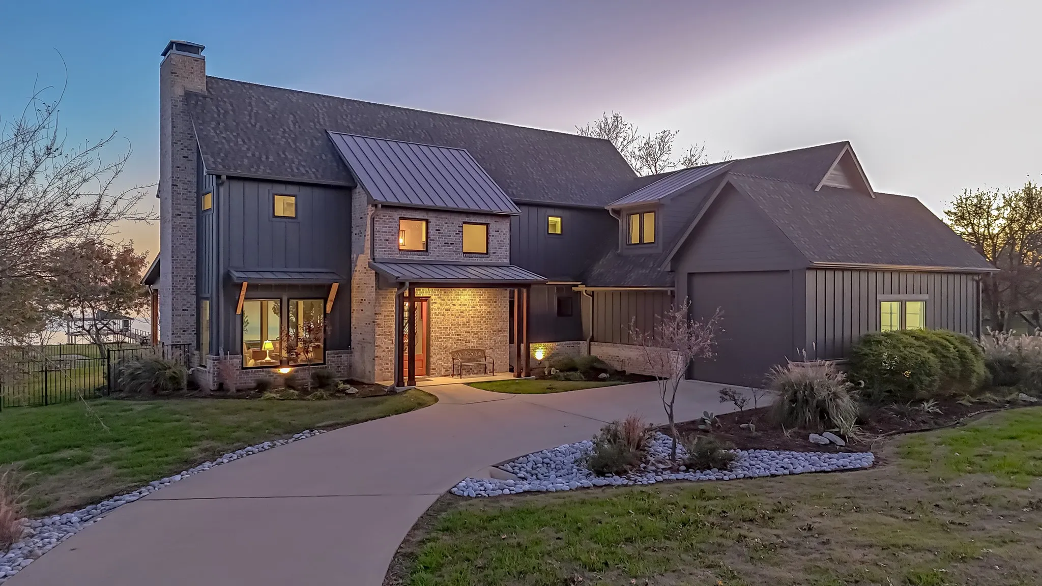 Single Family Residence For Sale in Navarro County , 3244 Francisco Bay Drive, Kerens, Texas 75144, 4 Bedroom, 5 Bathroom, 3 Garage spaces, 3,800 Sqft, built in 2017, mls#21126667, Real Estate Agent in Kerens, Homes For Sale in Navarro county, Homes For Sale in Kerens, Realtor in Kerens Texas, Real Estate Brokerage Independent Realty Texas, Luminita Cordes Realtor