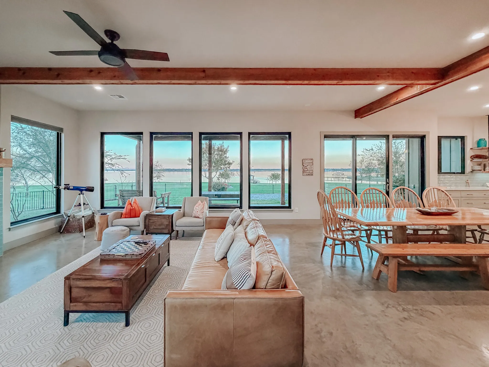 Single Family Residence For Sale in Navarro County , 3244 Francisco Bay Drive, Kerens, Texas 75144, 4 Bedroom, 5 Bathroom, 3 Garage spaces, 3,800 Sqft, built in 2017, mls#21126667, Real Estate Agent in Kerens, Homes For Sale in Navarro county, Homes For Sale in Kerens, Realtor in Kerens Texas, Real Estate Brokerage Independent Realty Texas, Luminita Cordes Realtor