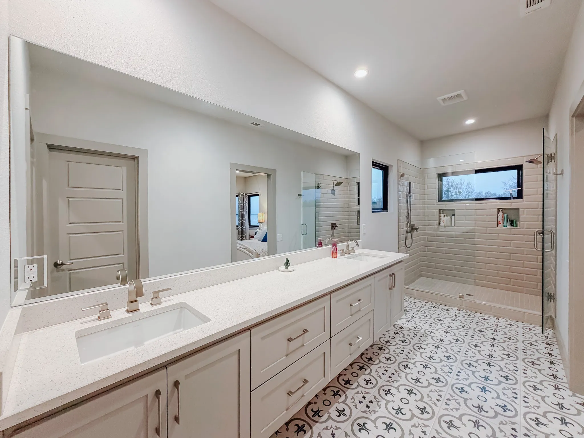 2nd floor primary bath and large walk in closet
