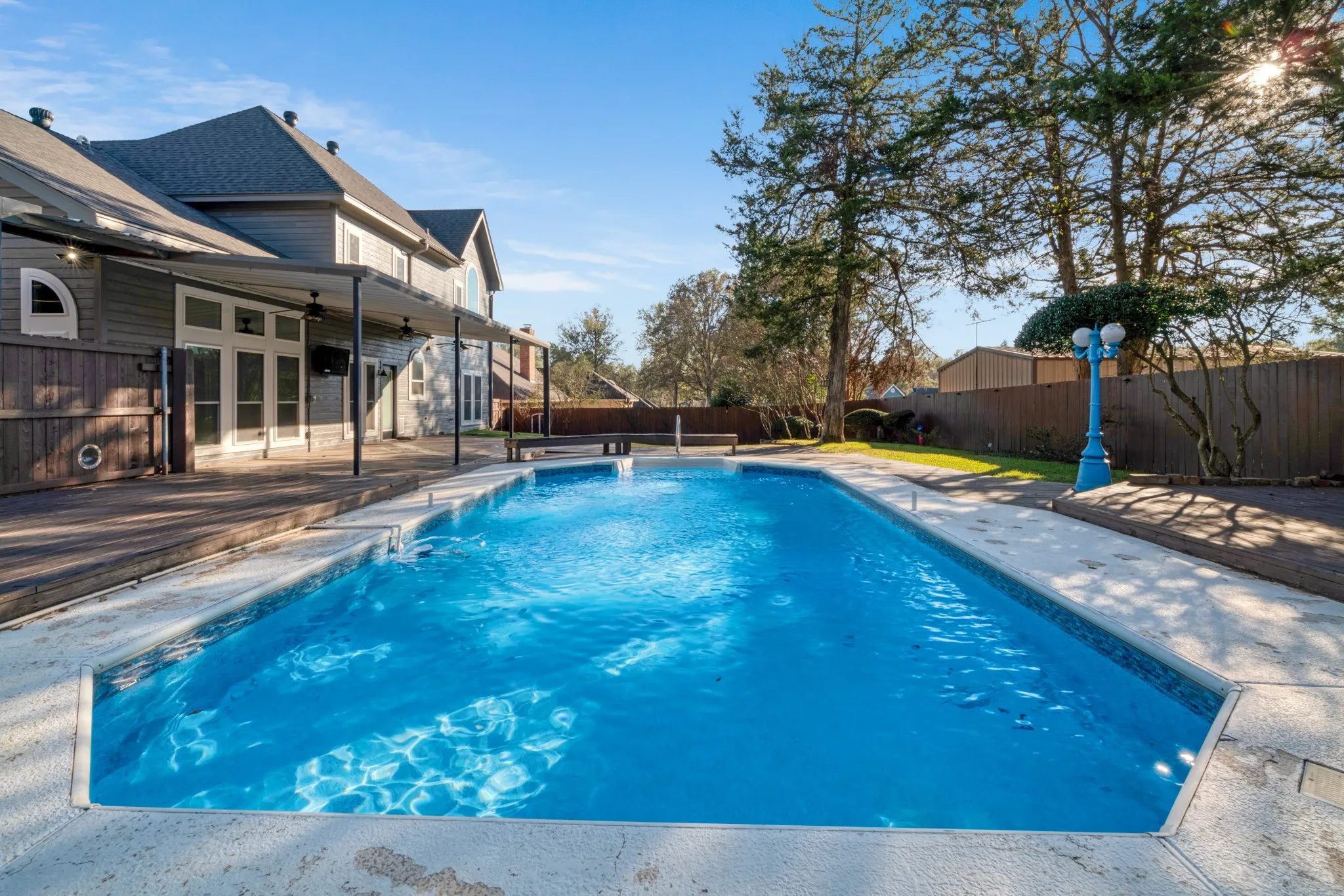 Single Family Residence For Sale in Lamar County , 635 Cedar Creek, Reno, Texas 75462, 5 Bedroom, 3 Bathroom, 2 Garage spaces, 2,721 Sqft, built in 1992, mls#21127854, Real Estate Agent in Reno, Homes For Sale in Lamar county, Homes For Sale in Reno, Realtor in Reno Texas, Real Estate Brokerage Independent Realty Texas, Luminita Cordes Realtor