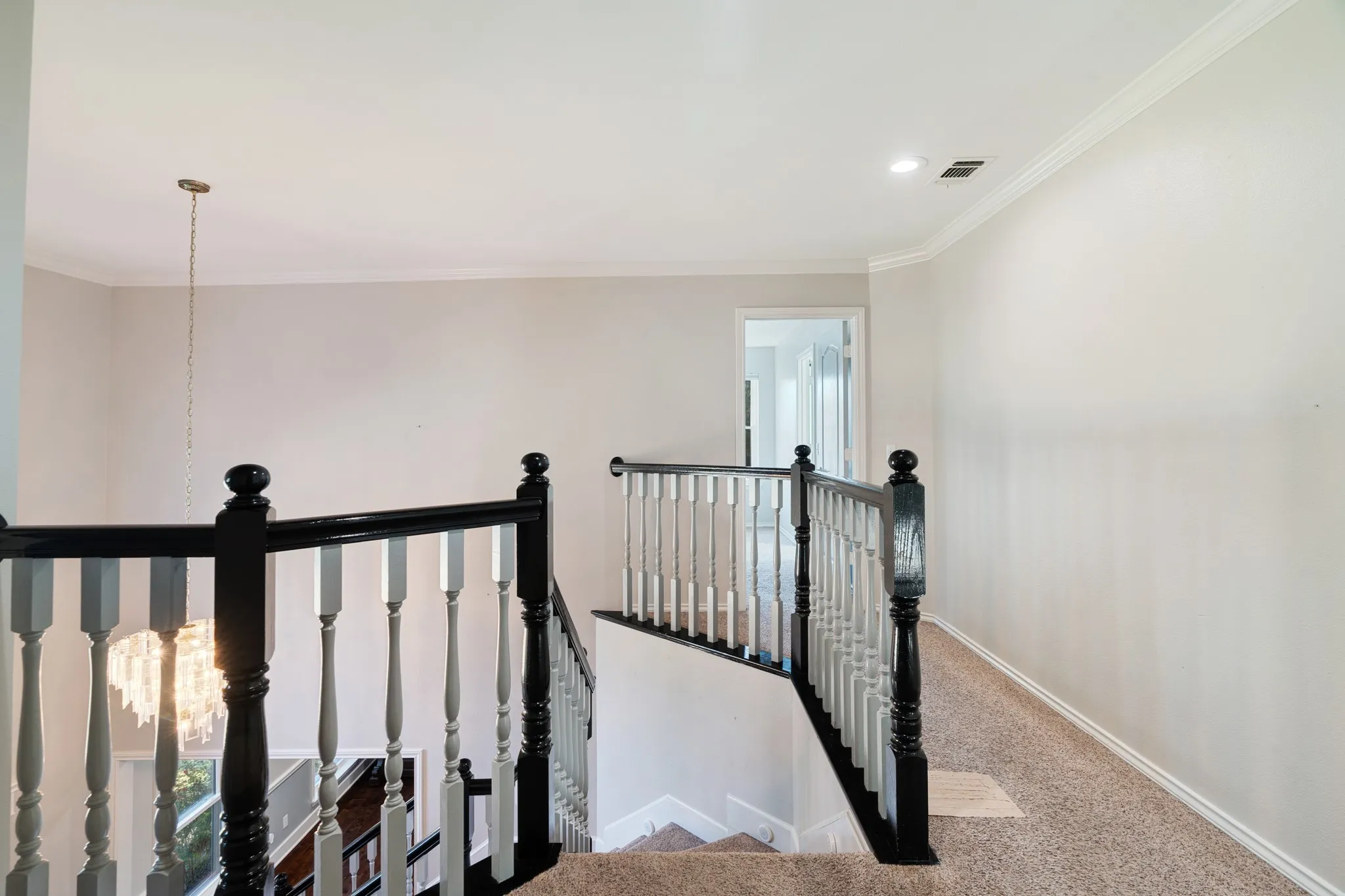 Single Family Residence For Sale in Lamar County , 635 Cedar Creek, Reno, Texas 75462, 5 Bedroom, 3 Bathroom, 2 Garage spaces, 2,721 Sqft, built in 1992, mls#21127854, Real Estate Agent in Reno, Homes For Sale in Lamar county, Homes For Sale in Reno, Realtor in Reno Texas, Real Estate Brokerage Independent Realty Texas, Luminita Cordes Realtor